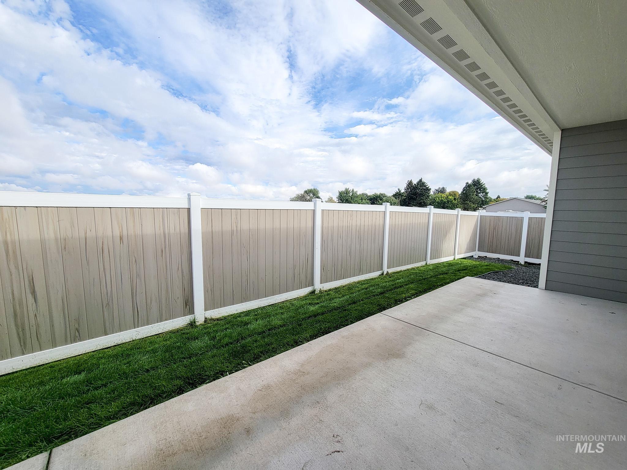 2103 Alder Property Photo 27