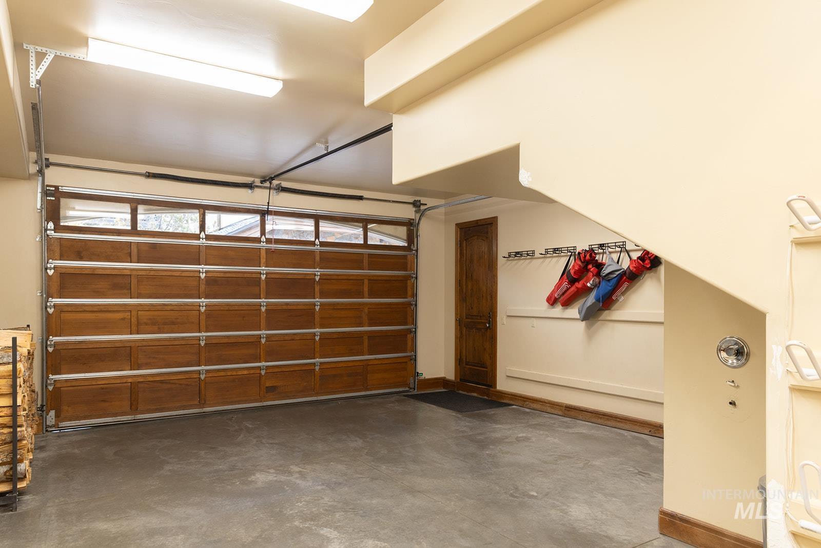 221 Picabo Street Property Photo 15