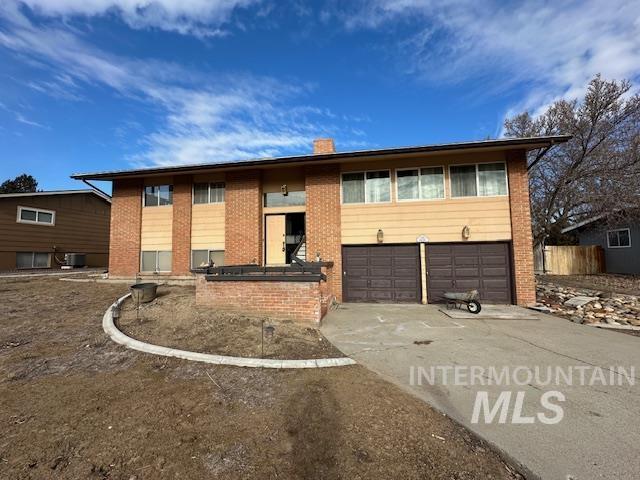 1265 Moore Way Property Photo