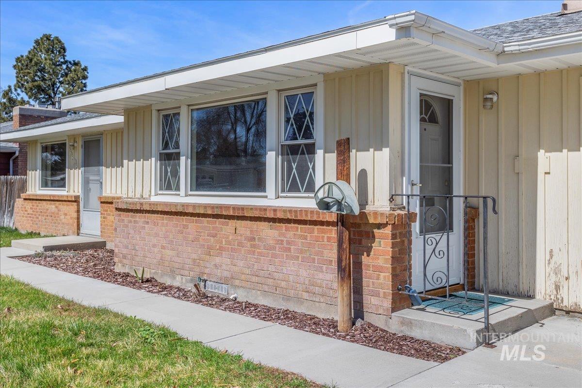 6808 W Folk Dr Property Photo 6