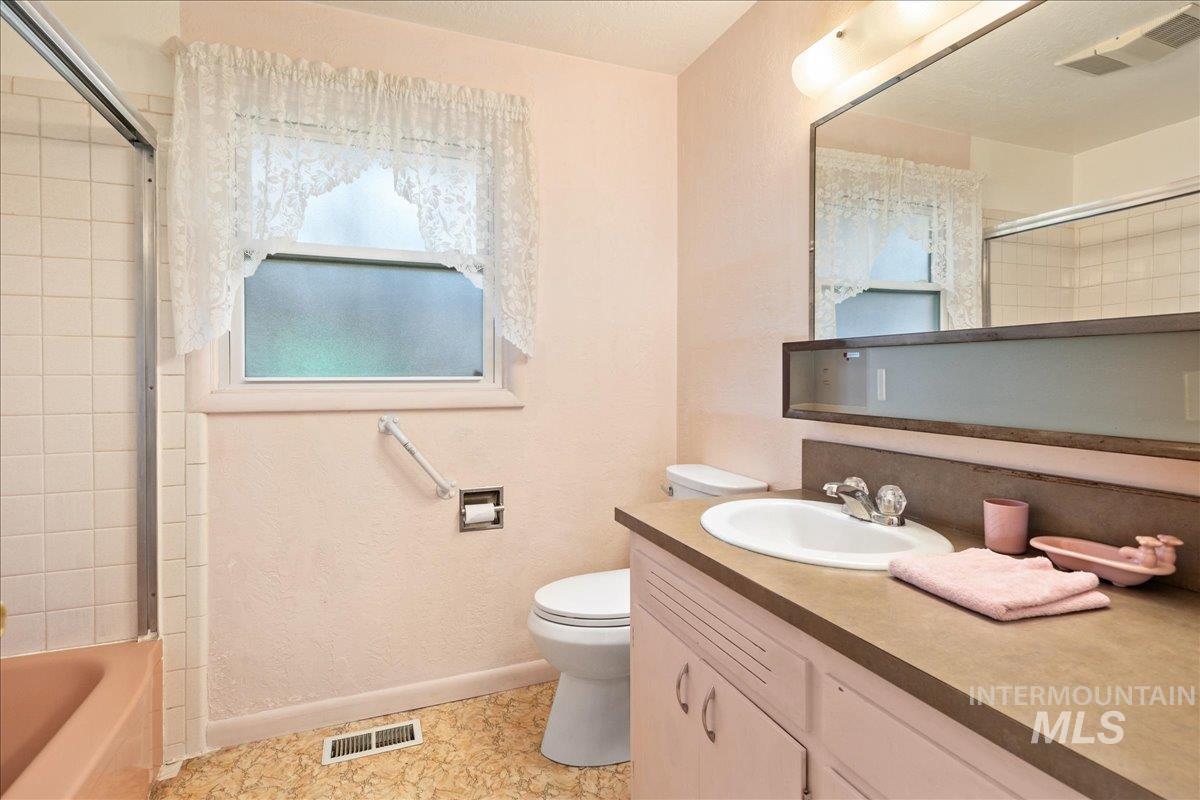 6808 W Folk Dr Property Photo 24