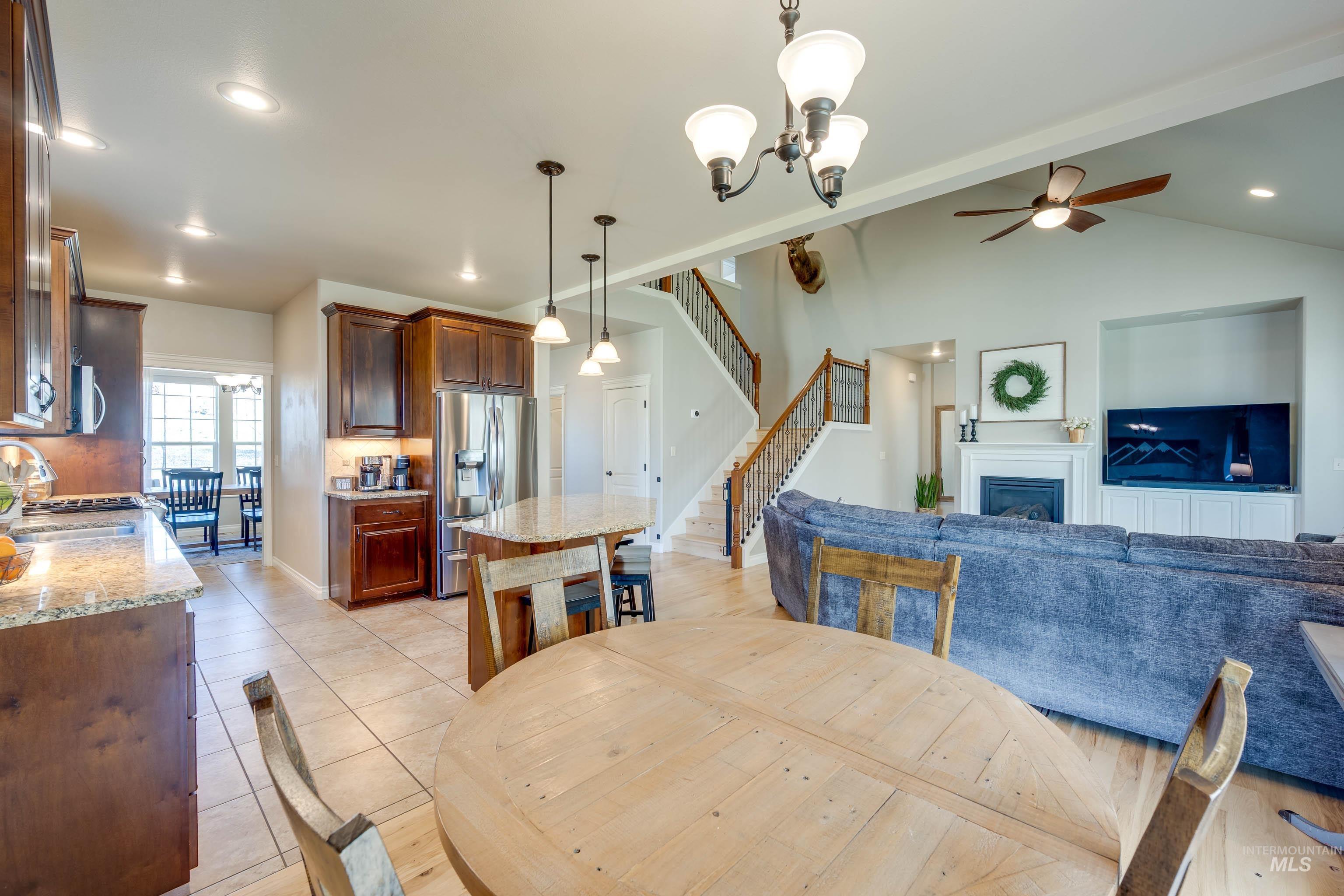 1251 Wiltshire Drive Property Photo 15