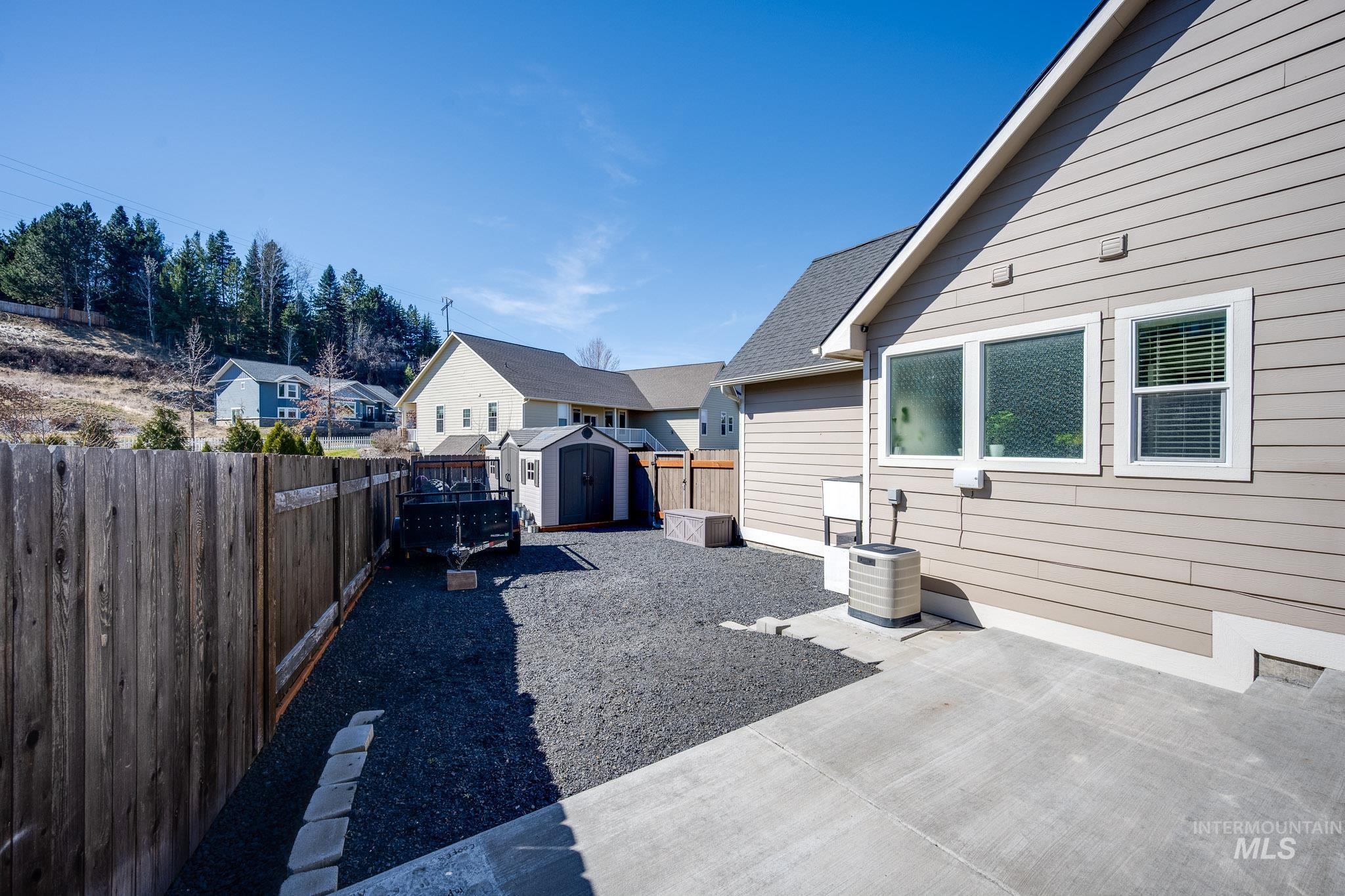 1251 Wiltshire Drive Property Photo 44