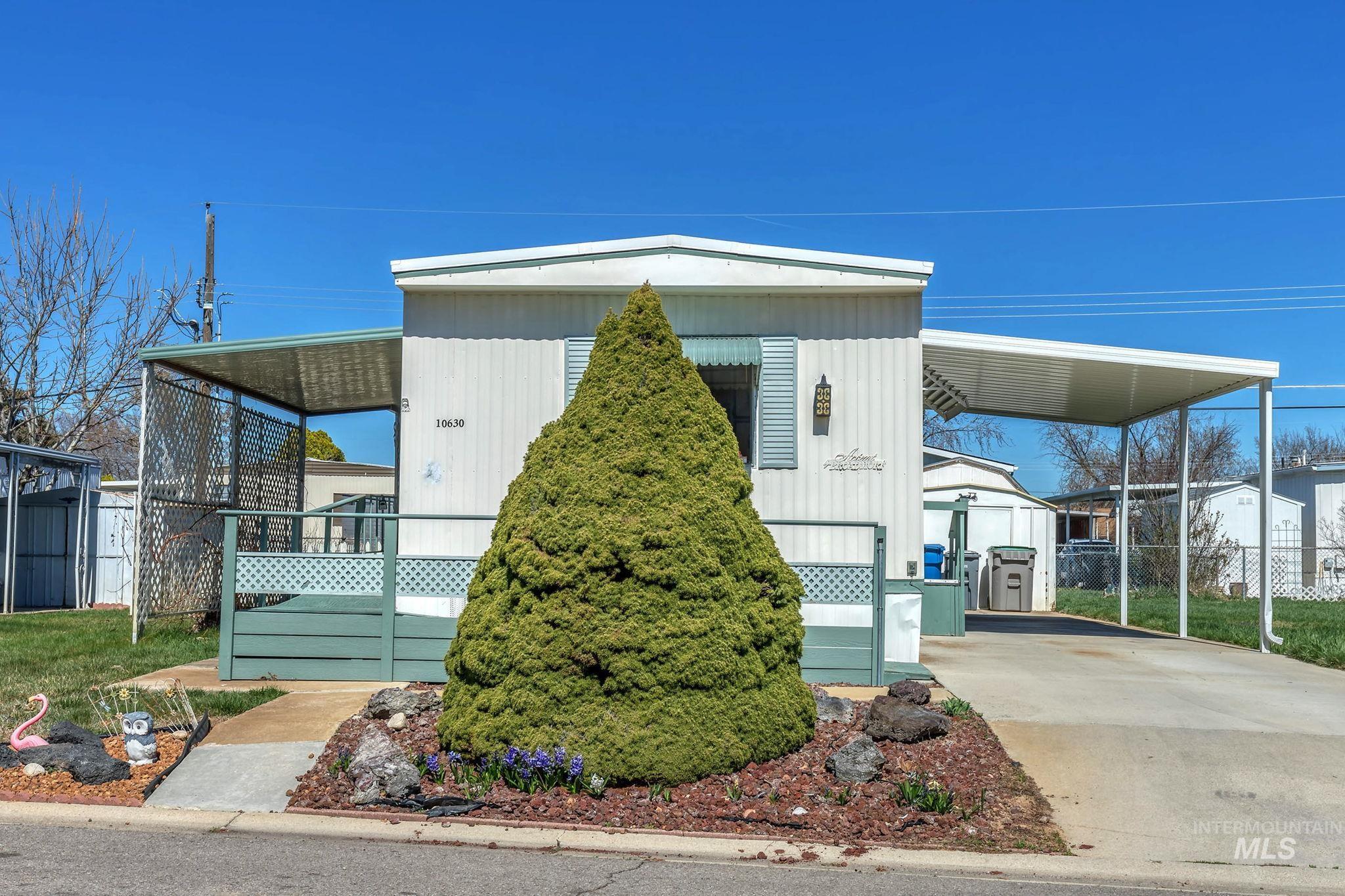 10630 W Macaw Lane Property Photo 3