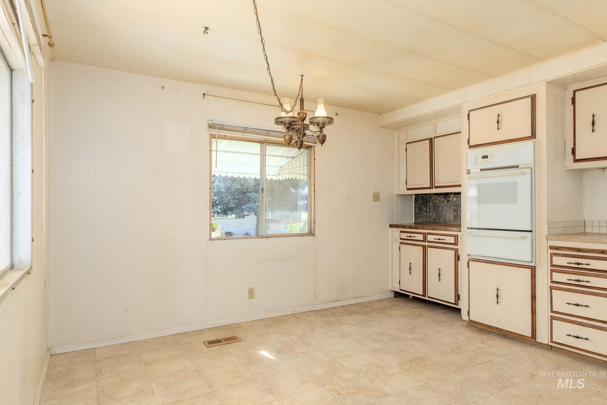 10630 W Macaw Lane Property Photo 8