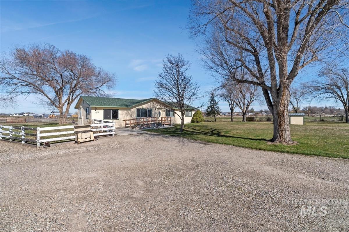 3011 Toms Cabin Rd Property Photo 1