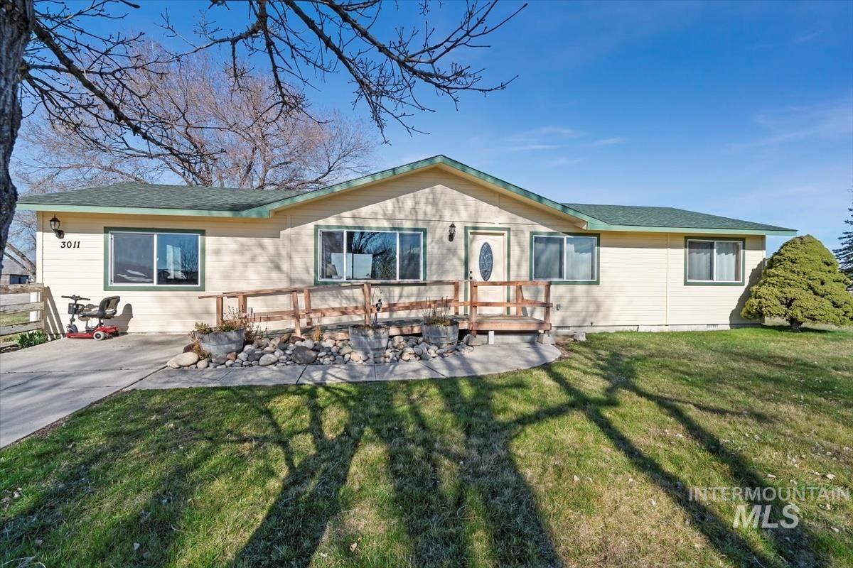 3011 Toms Cabin Rd Property Photo 1
