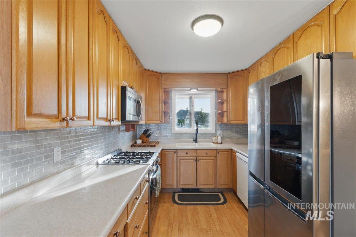 4320 N Locust Grove Property Photo 10