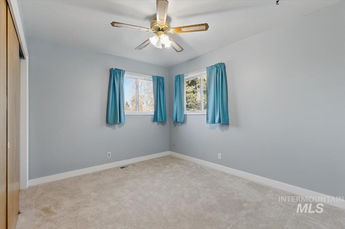 4320 N Locust Grove Property Photo 15