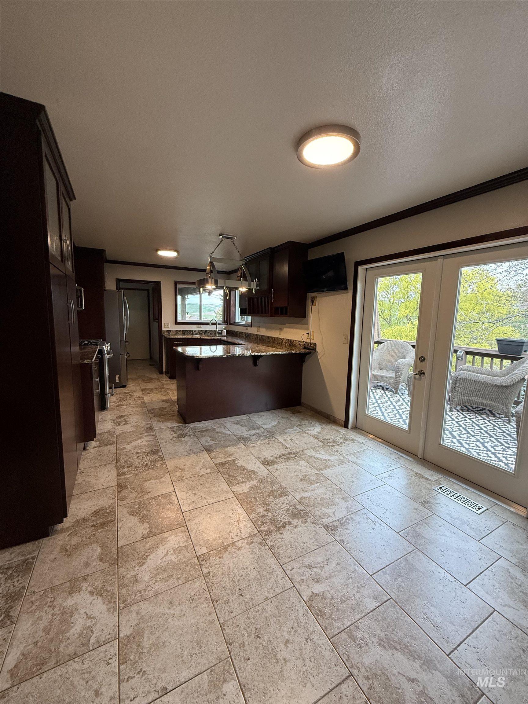 2414 Linda Lane Property Photo 6