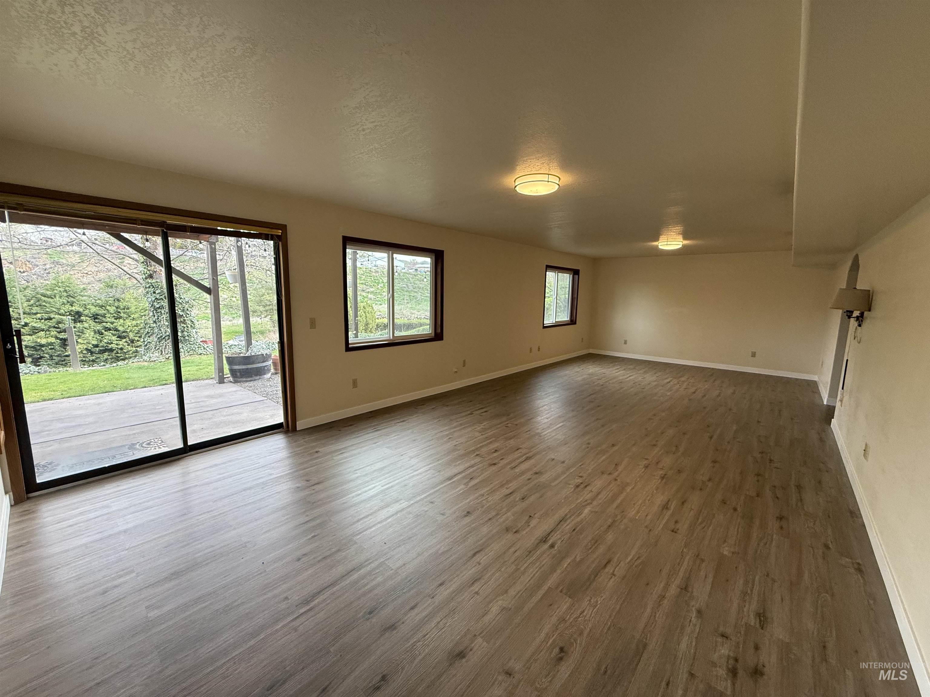 2414 Linda Lane Property Photo 14