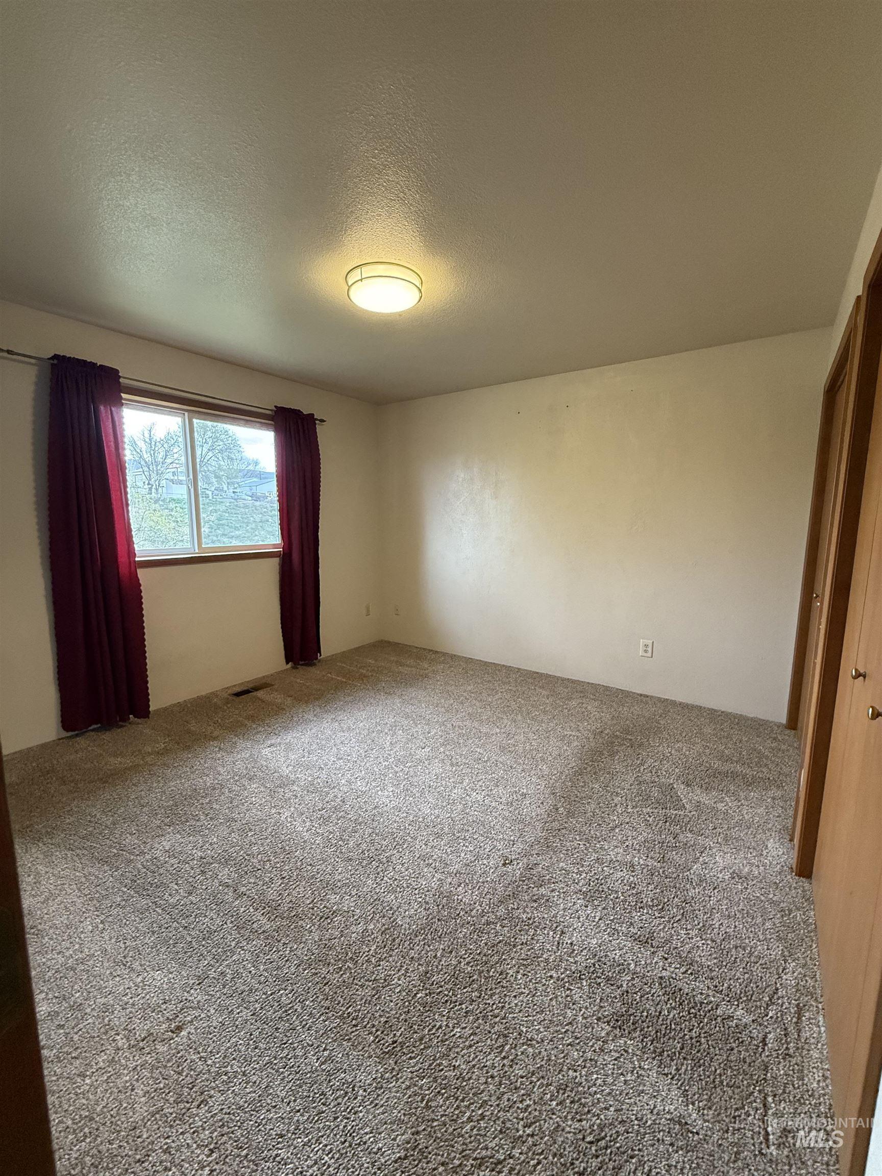 2414 Linda Lane Property Photo 15