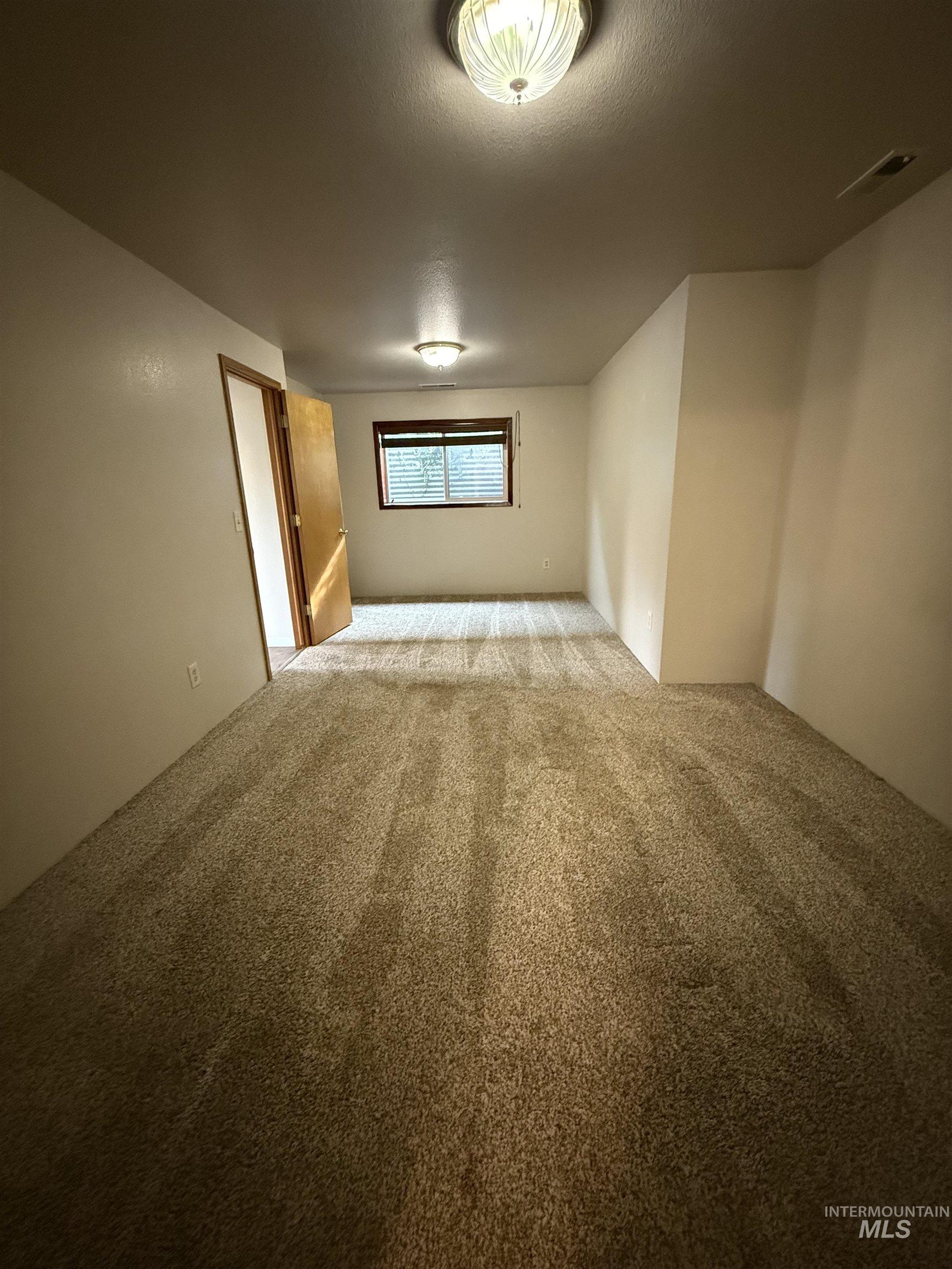 2414 Linda Lane Property Photo 16