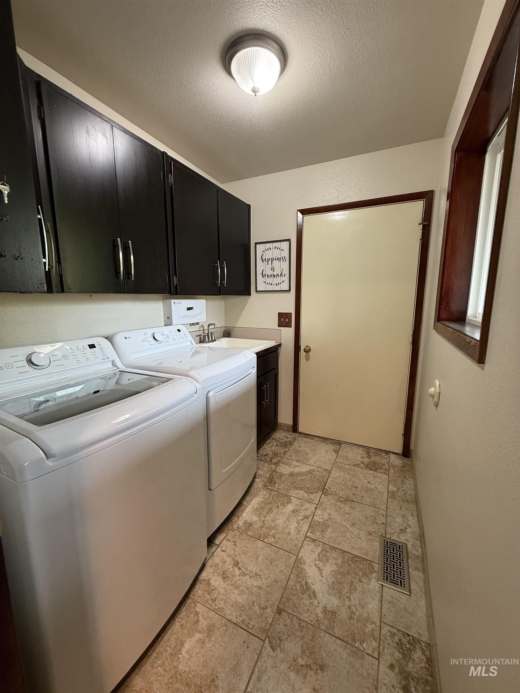 2414 Linda Lane Property Photo 24
