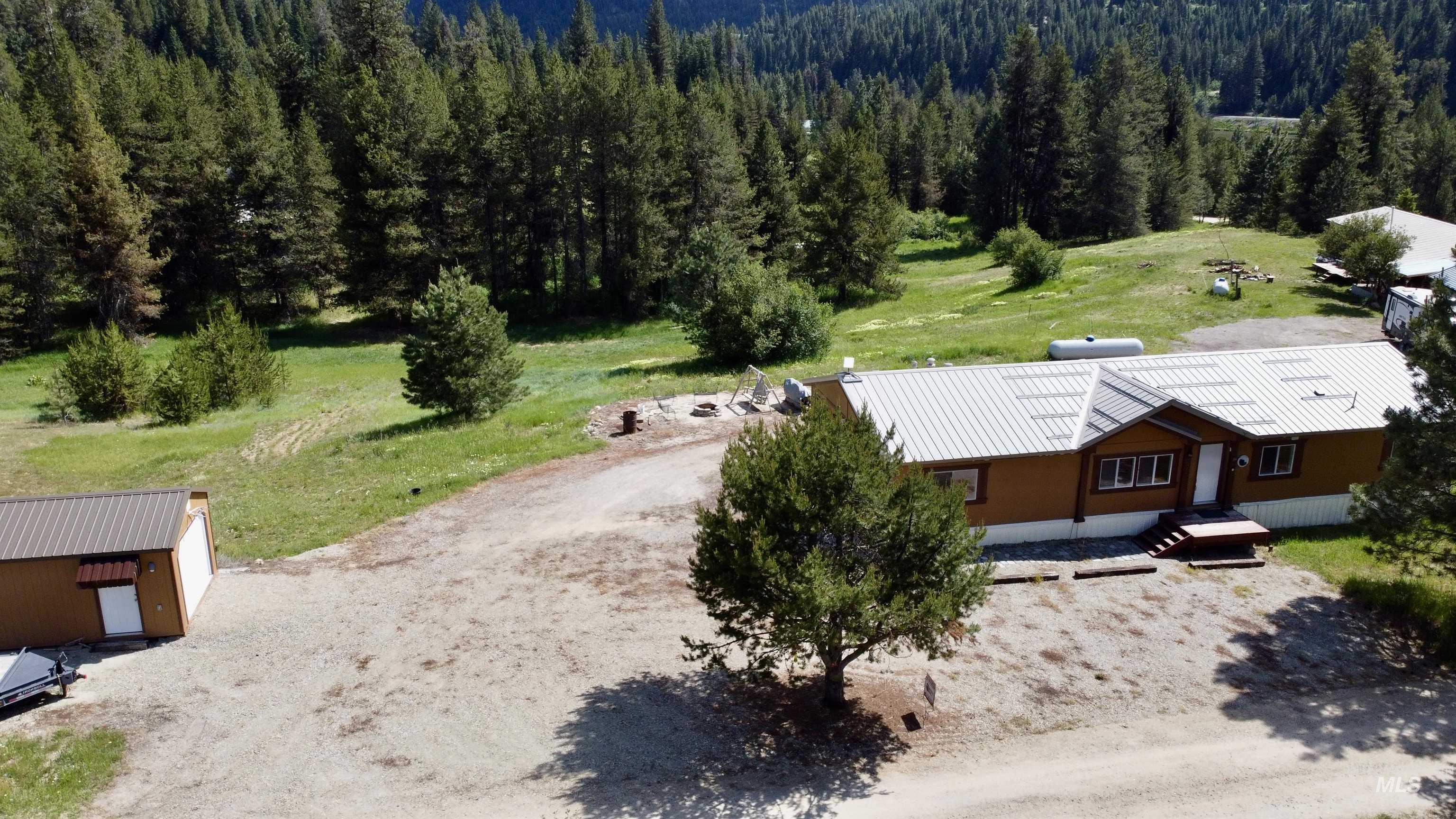 9592 Packer John Rd Property Photo 3