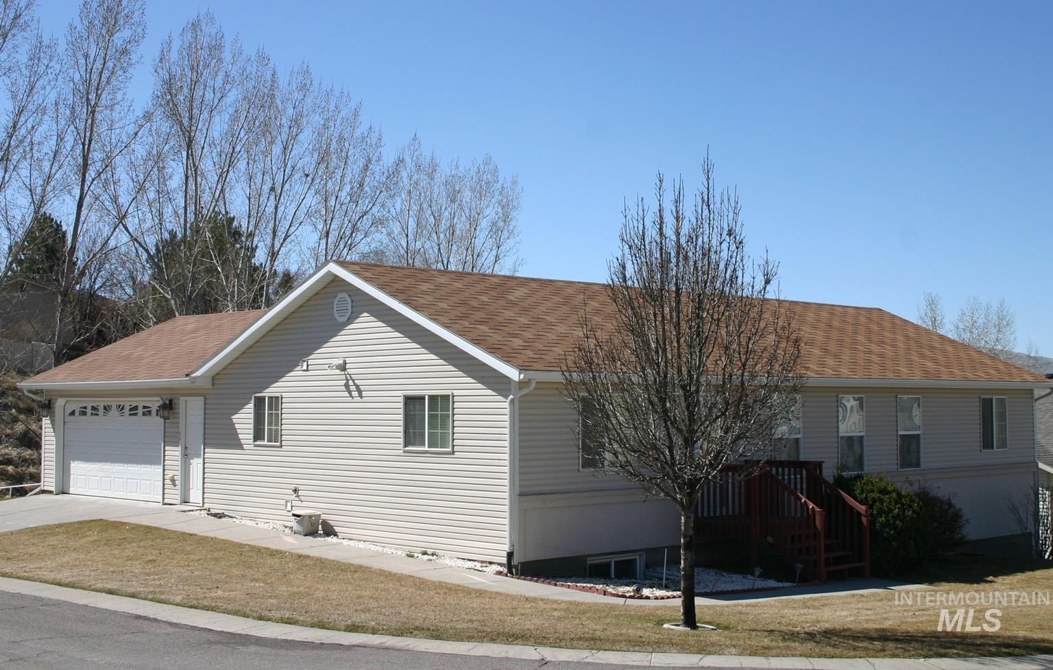 723 Raindrop Dr. Property Photo