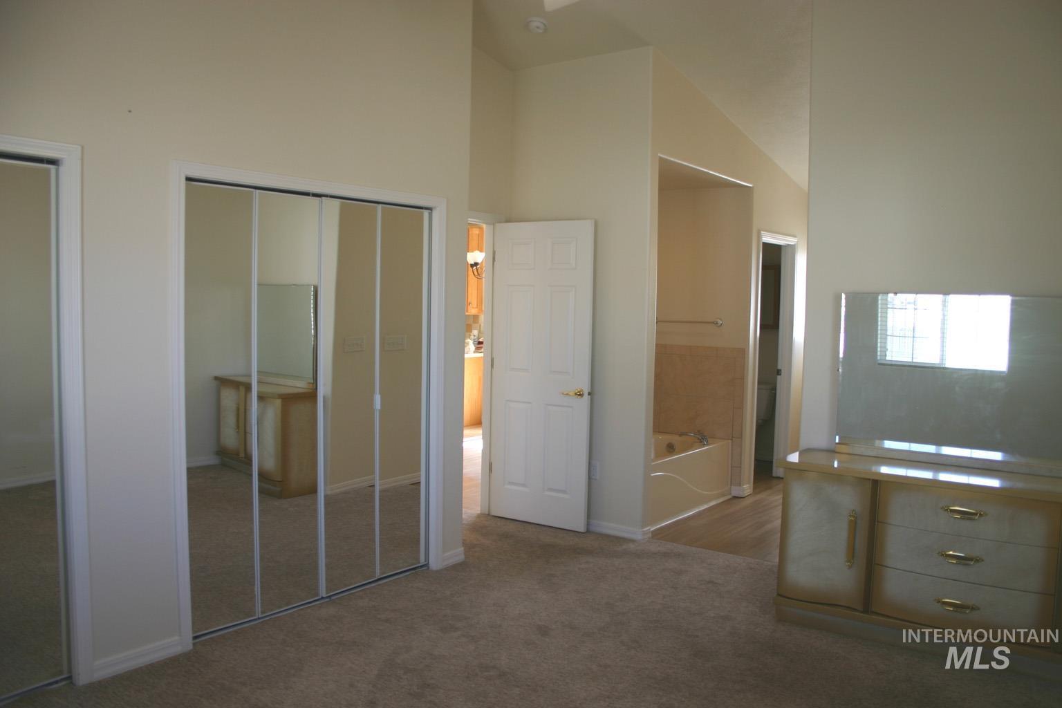 723 Raindrop Dr. Property Photo 11