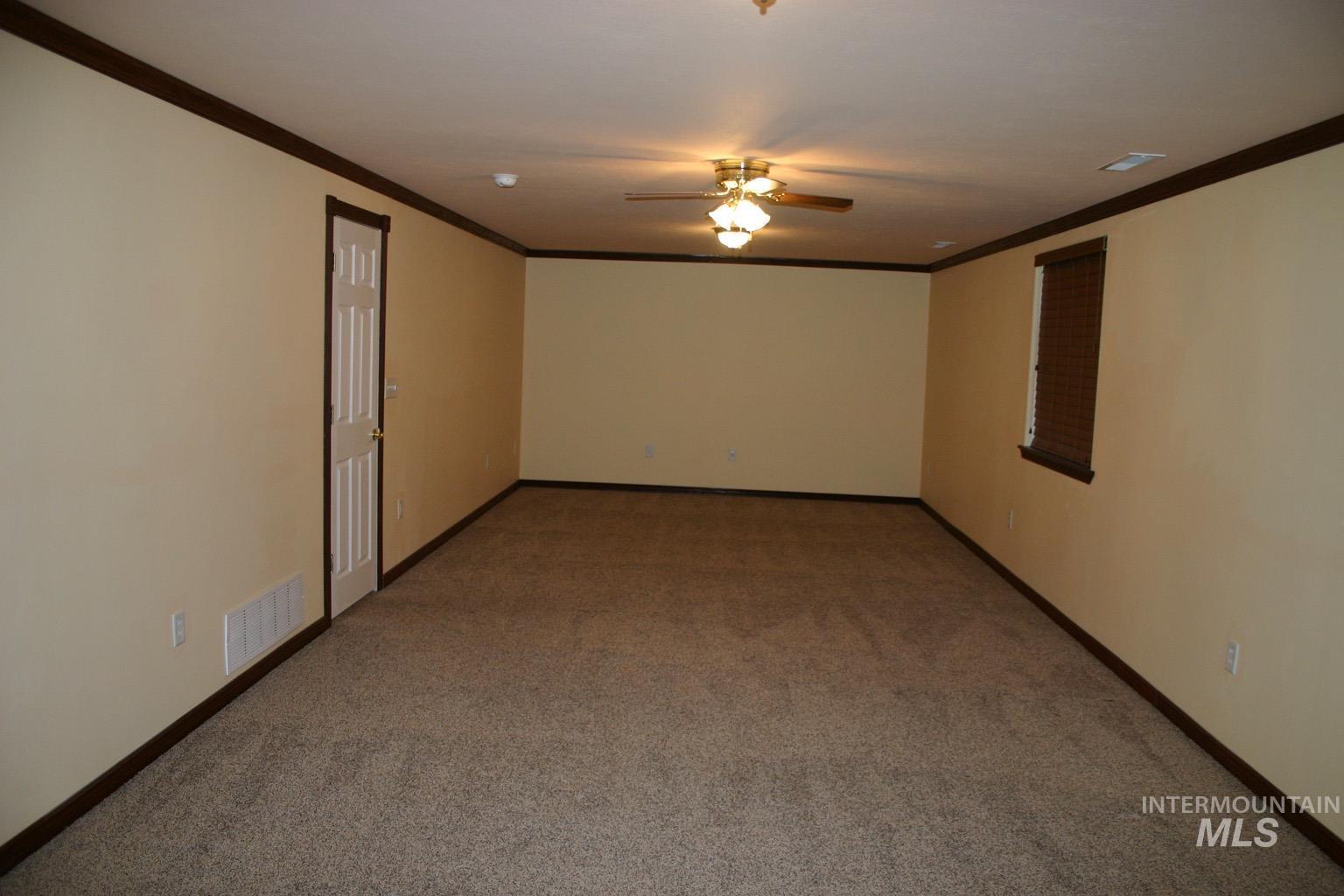 723 Raindrop Dr. Property Photo 20
