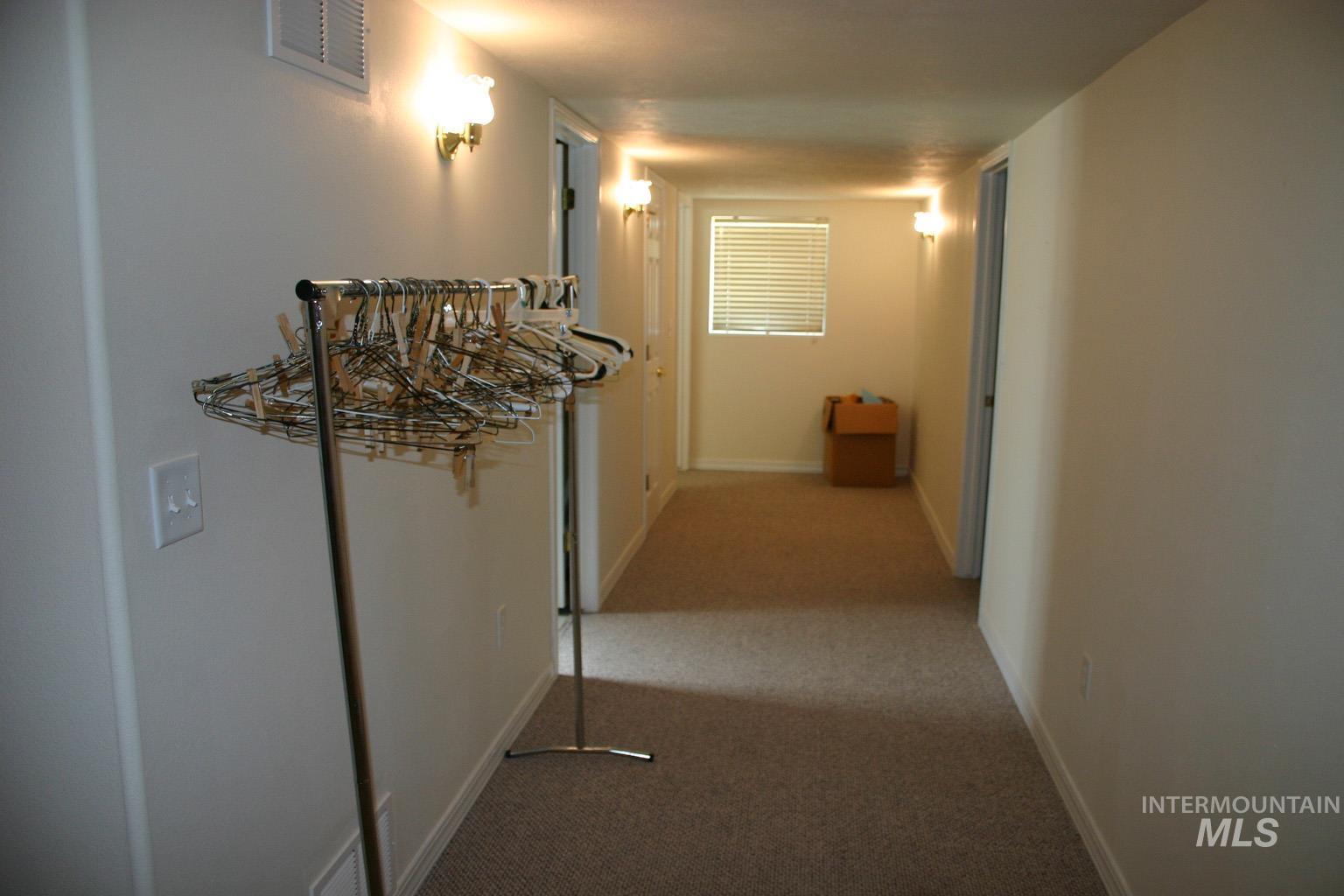 723 Raindrop Dr. Property Photo 23