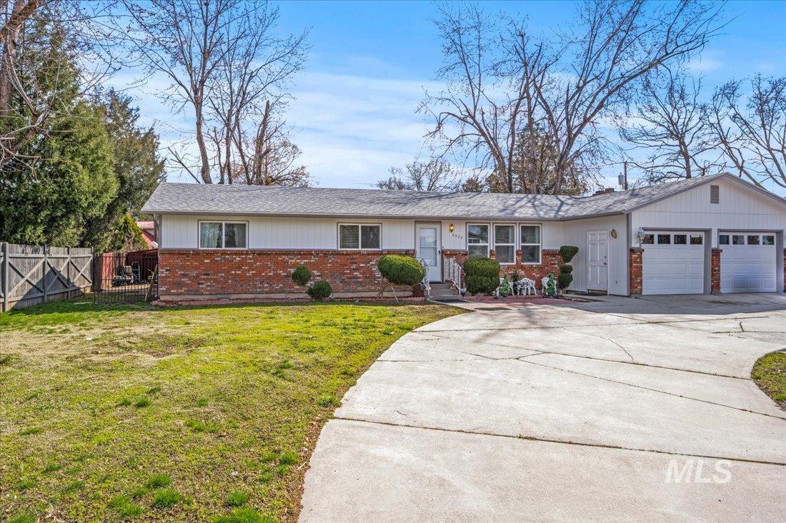 4024 N Cole Road Property Photo