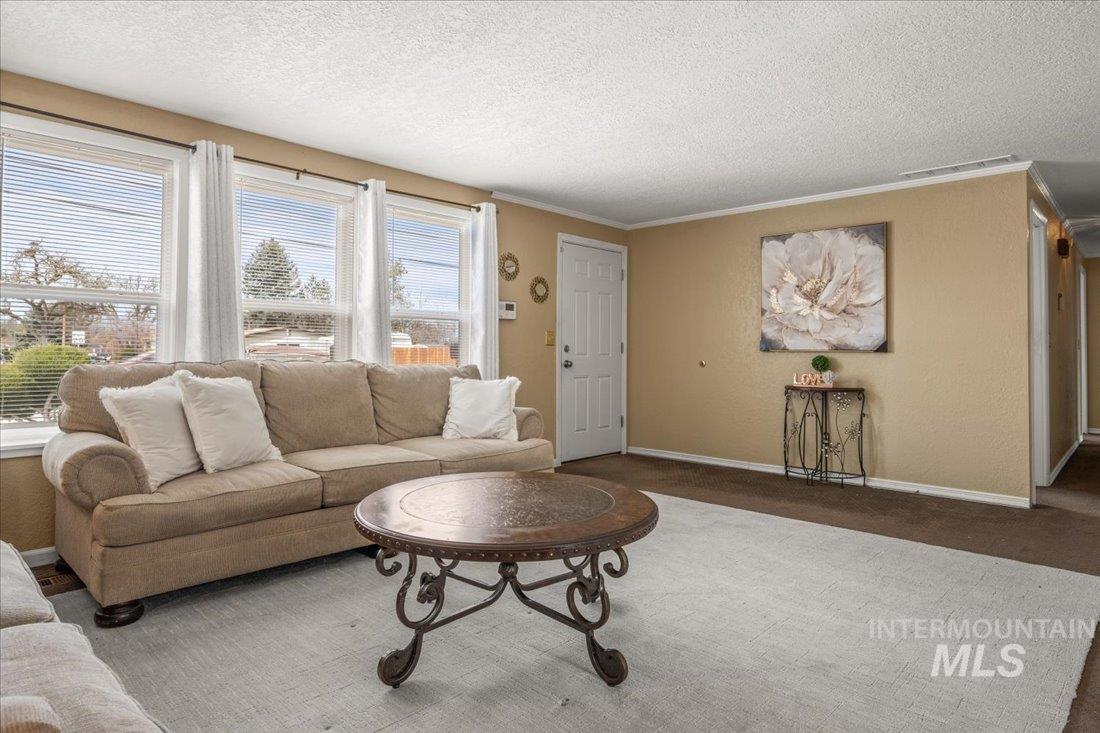 4024 N Cole Road Property Photo 4