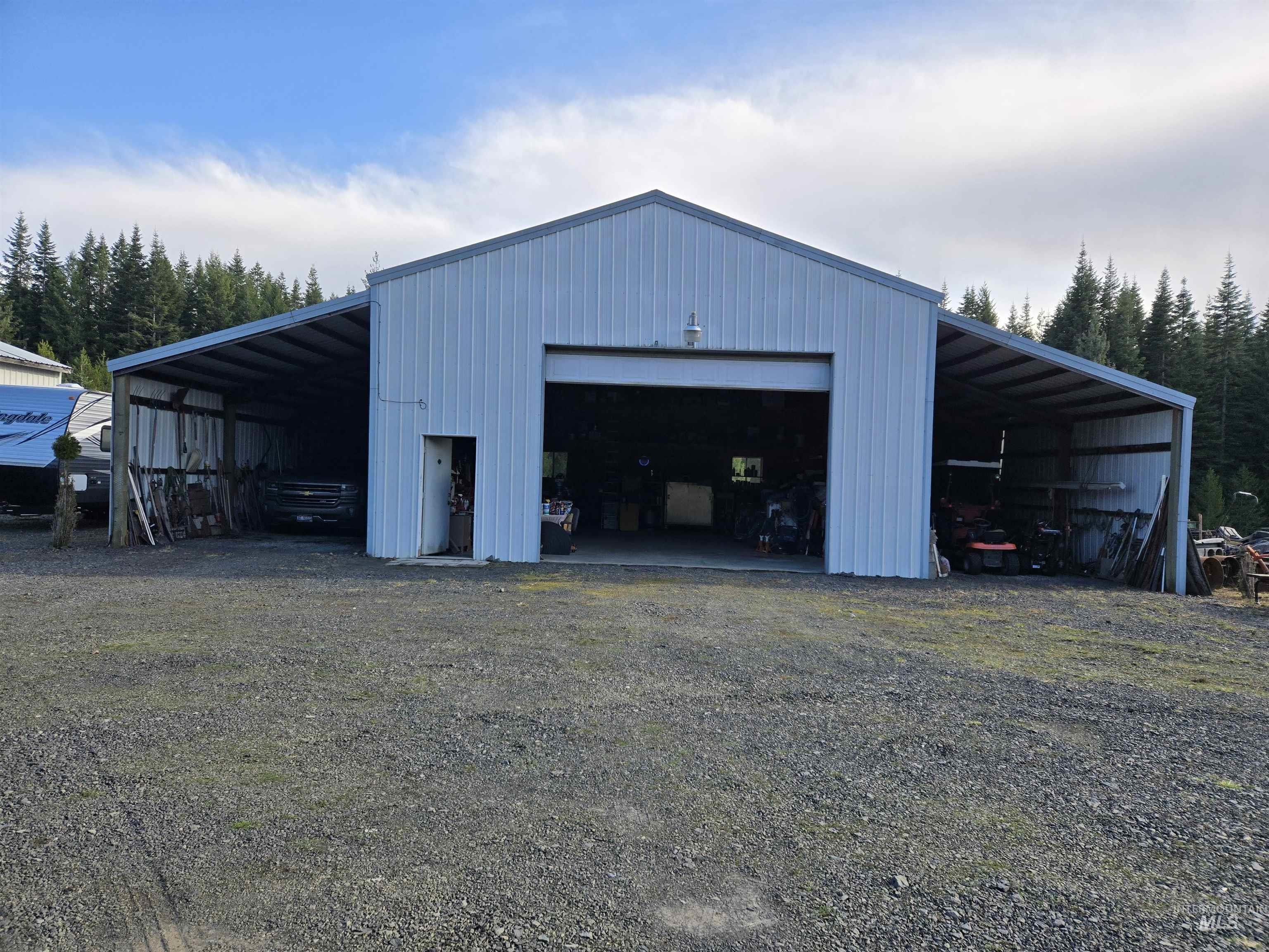 254 Lackey Rd Property Photo 3