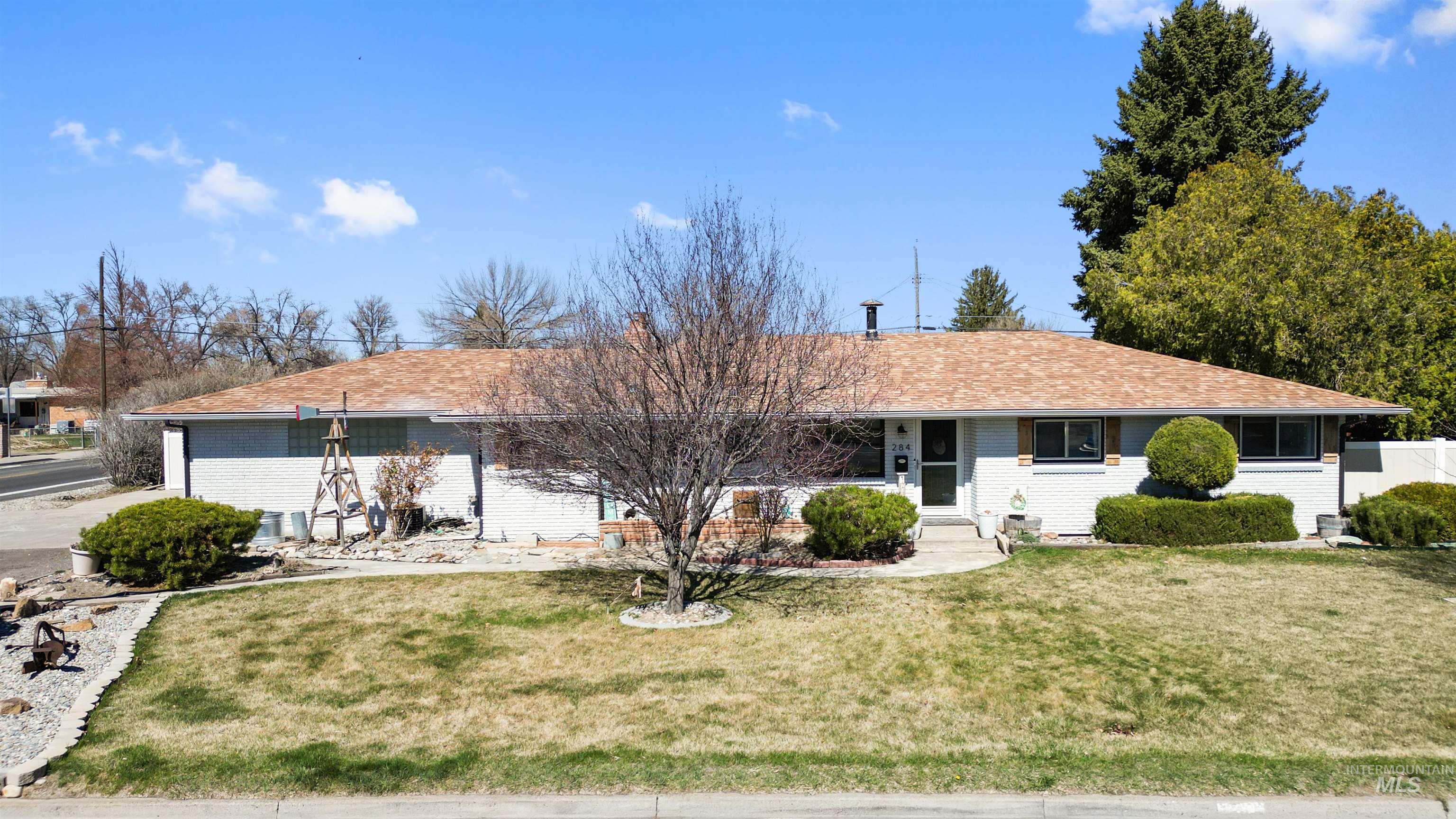 284 Heyburn W. Property Photo 1