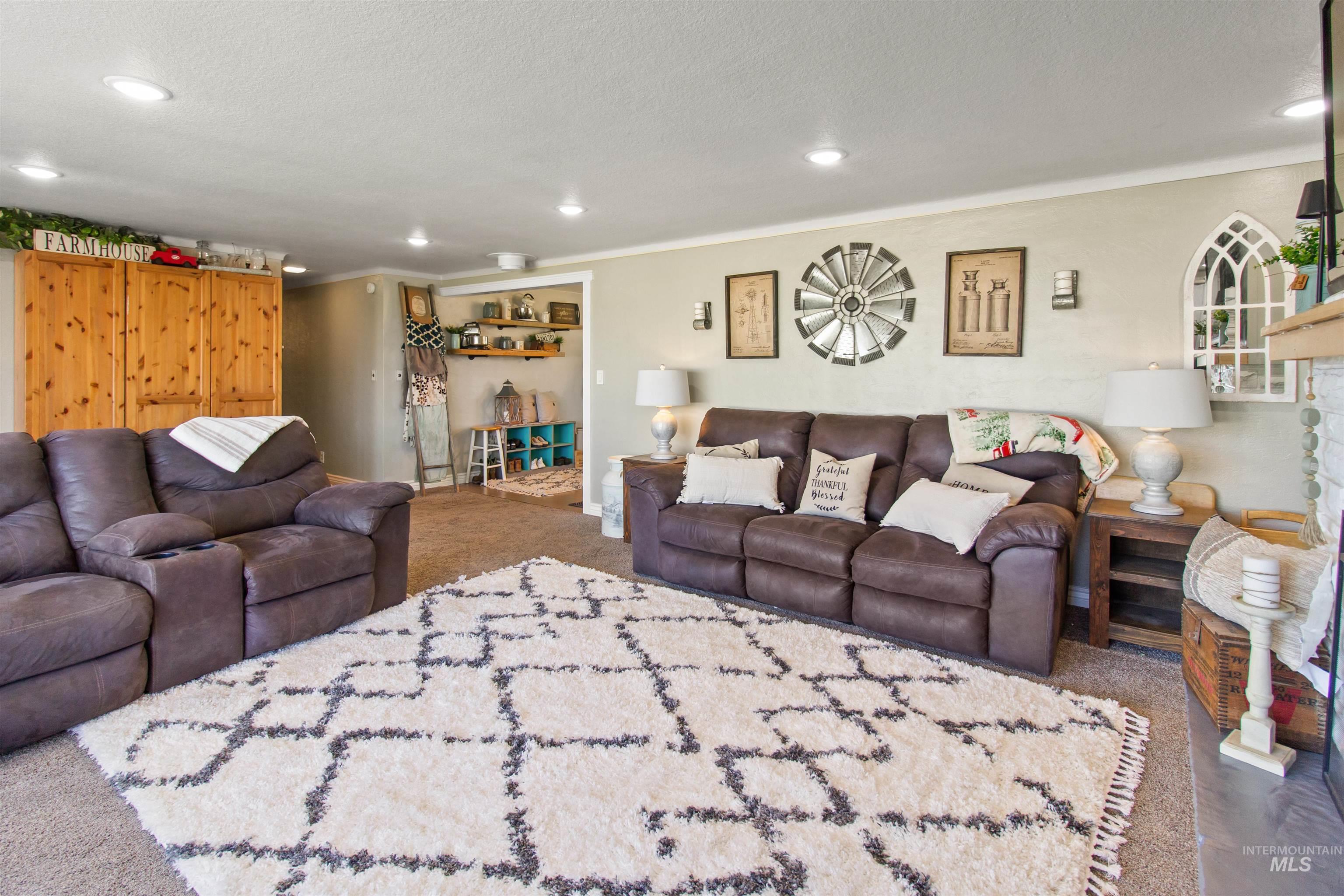 284 Heyburn W. Property Photo 10