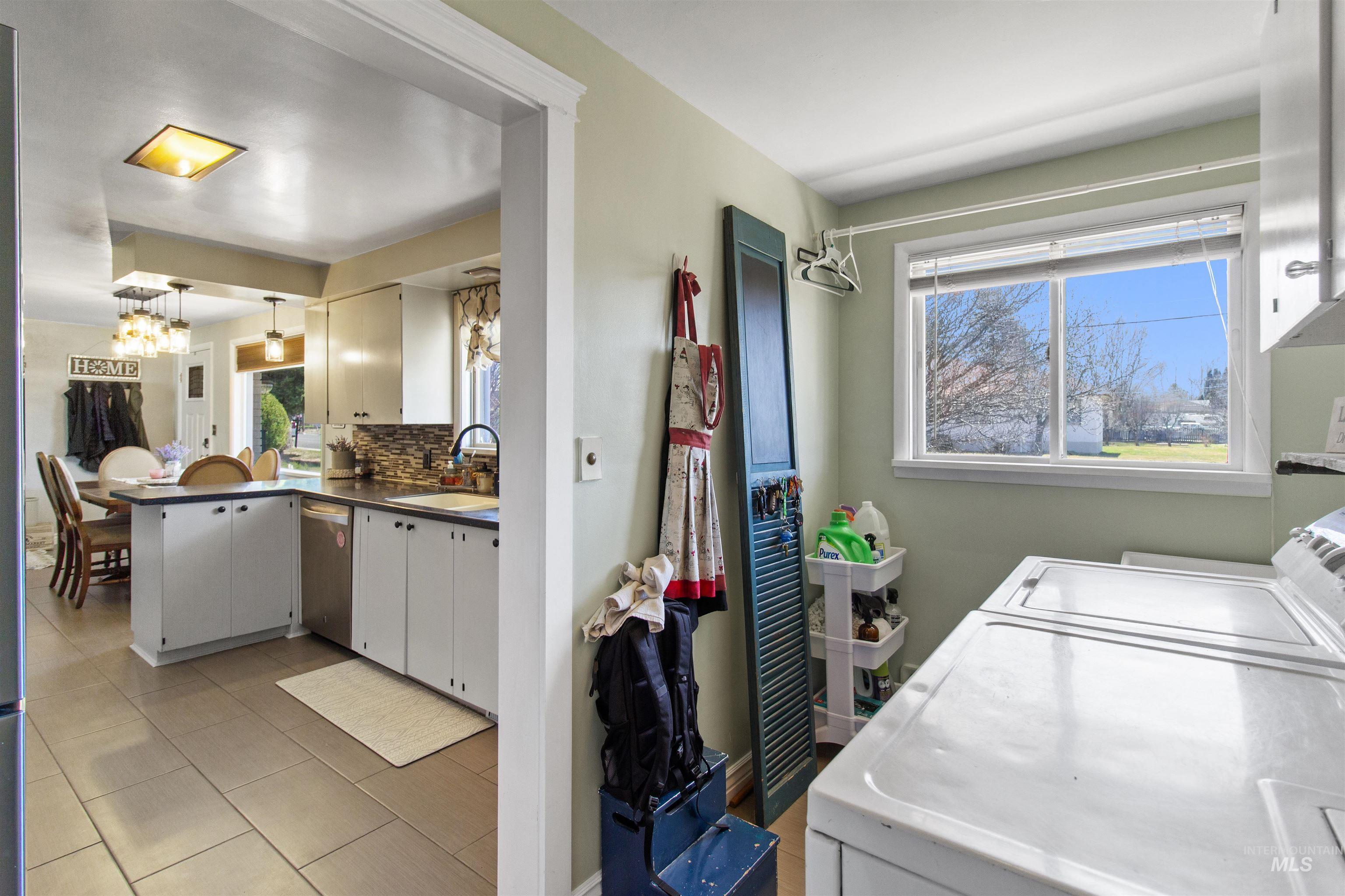284 Heyburn W. Property Photo 27