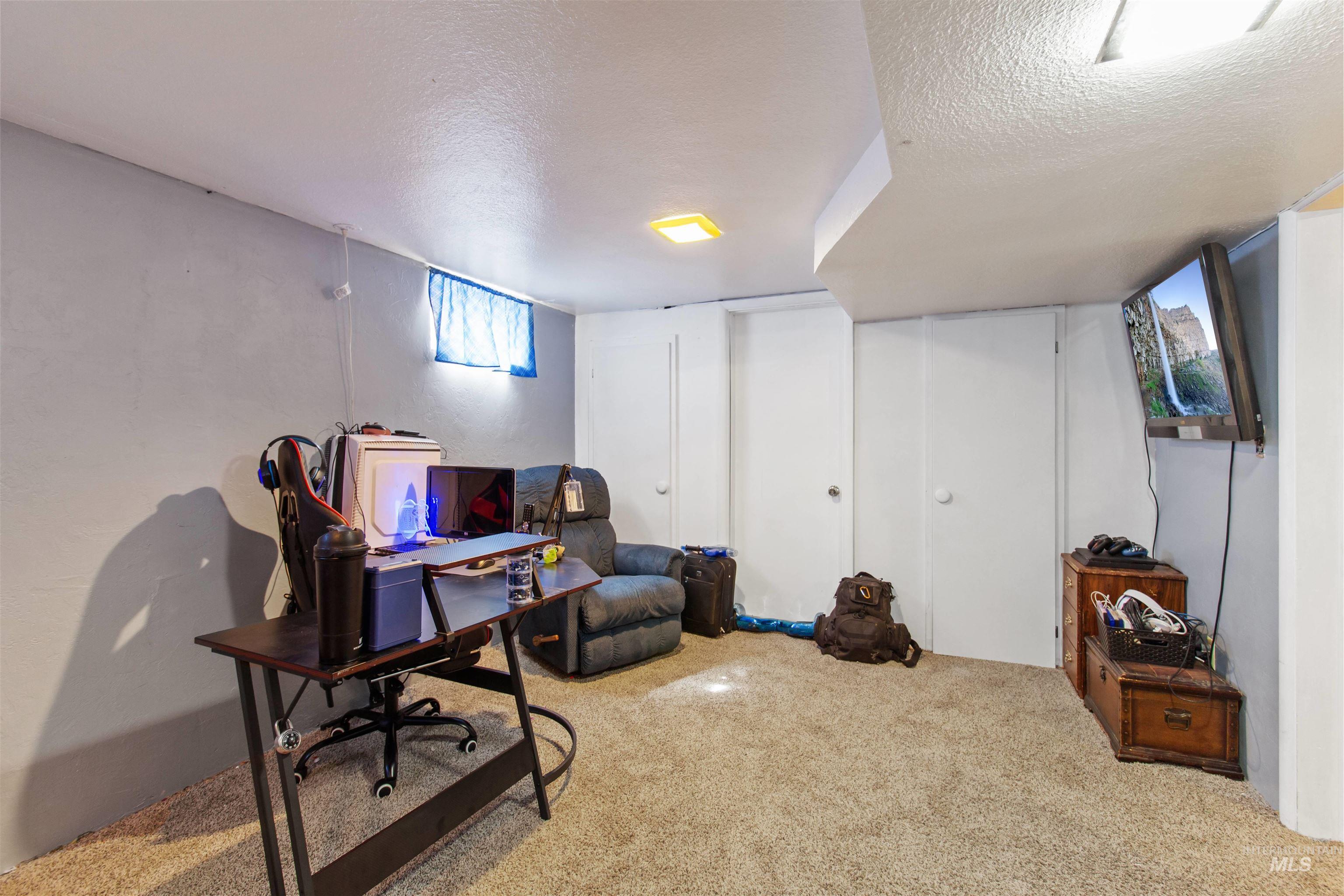 284 Heyburn W. Property Photo 33