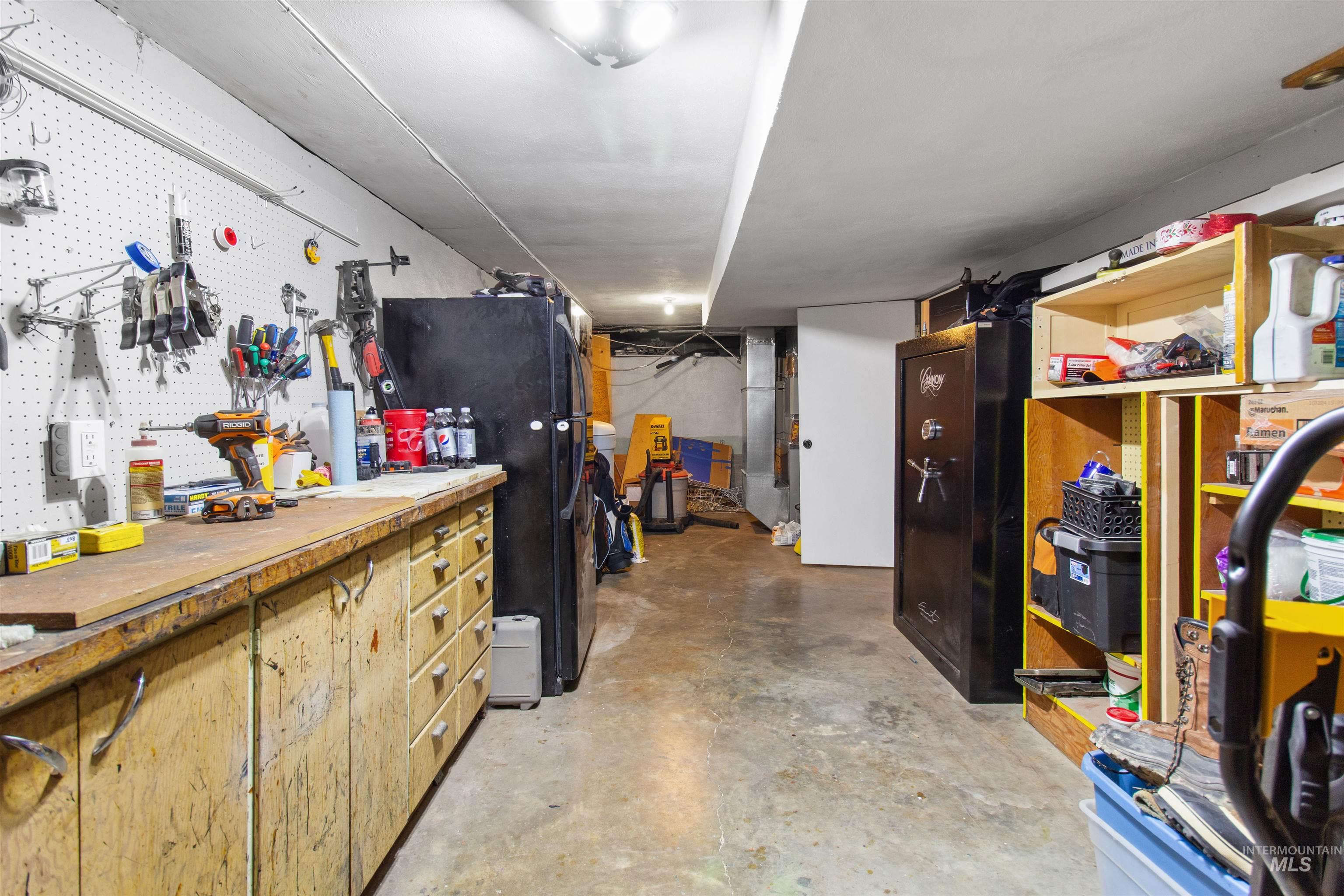 284 Heyburn W. Property Photo 36