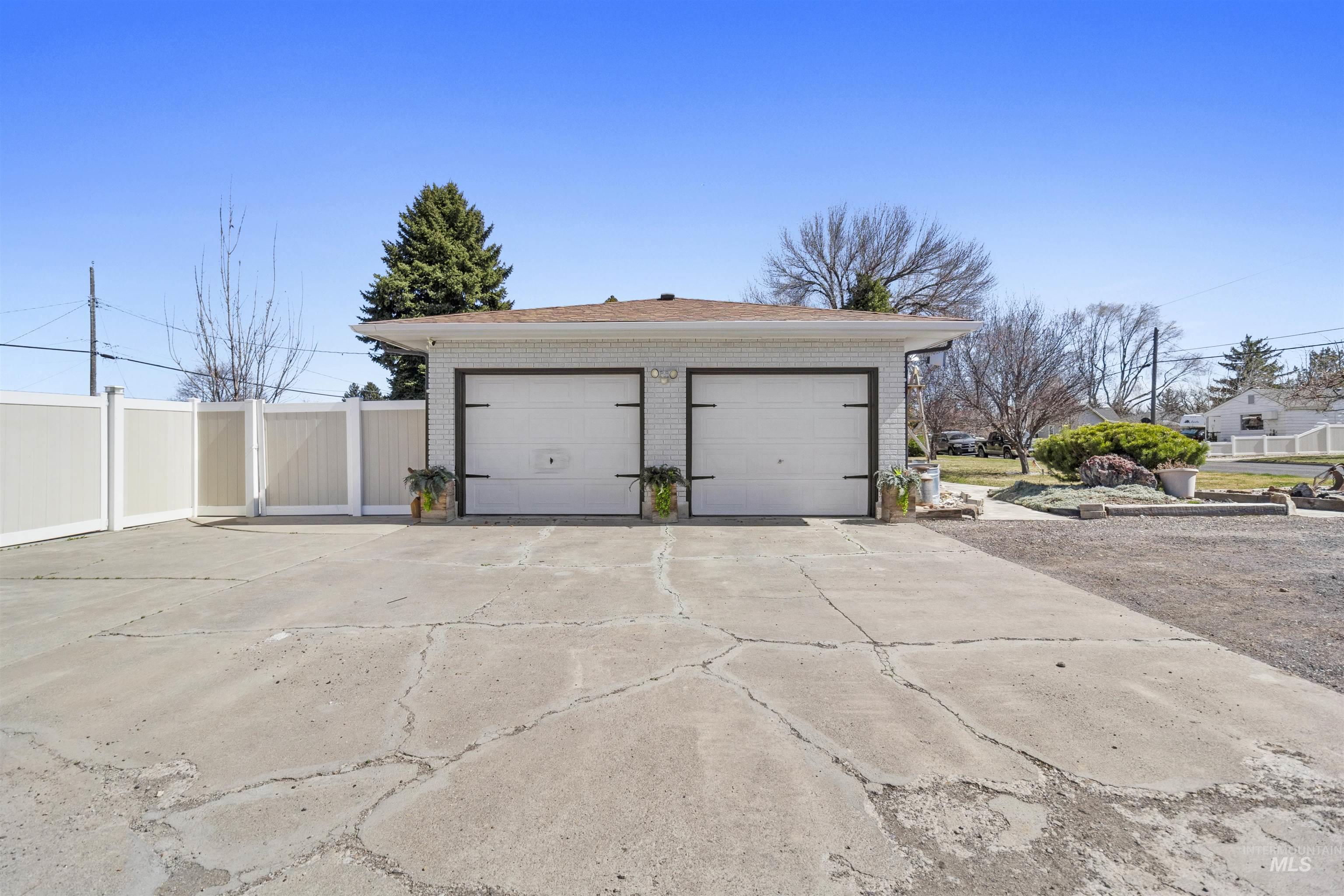 284 Heyburn W. Property Photo 45
