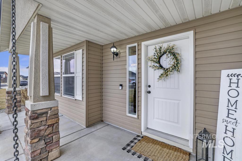 231 Glacier Meadows Way Property Photo 4