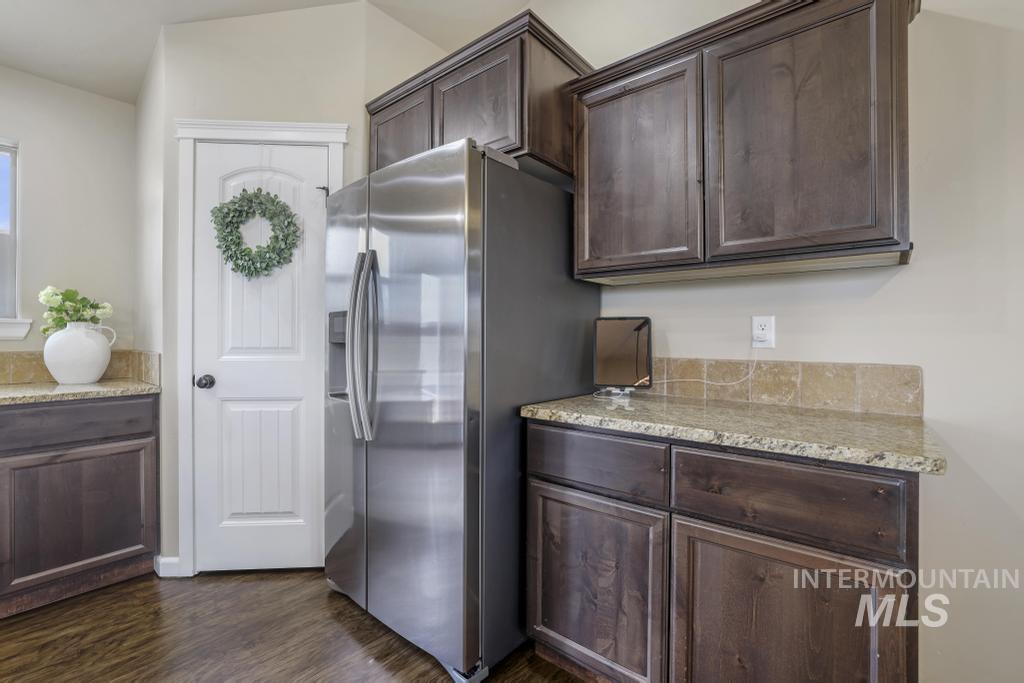231 Glacier Meadows Way Property Photo 13