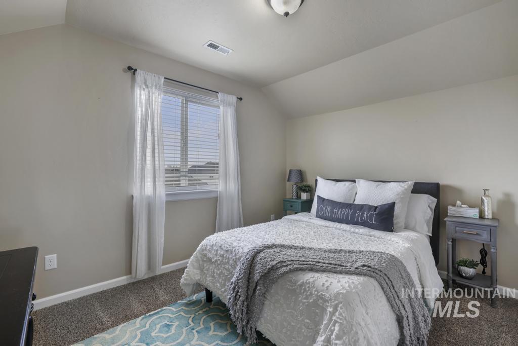 231 Glacier Meadows Way Property Photo 24