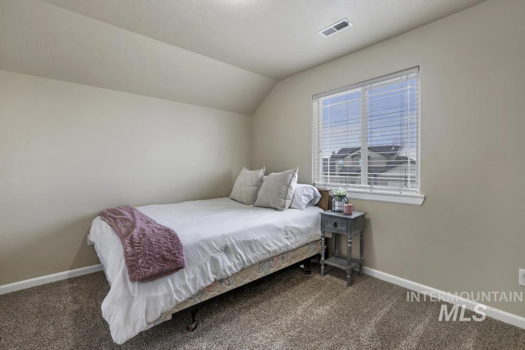 231 Glacier Meadows Way Property Photo 26