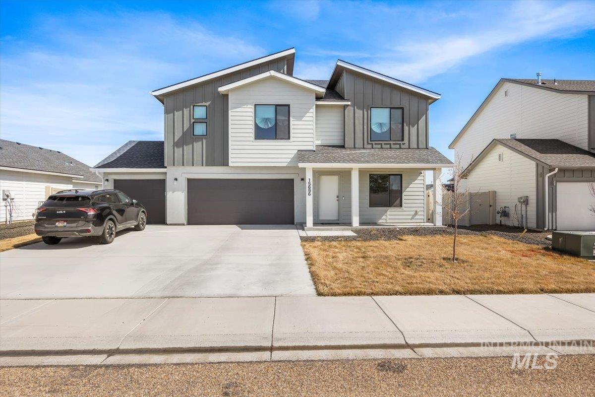 15696 Shrike Ave Property Photo