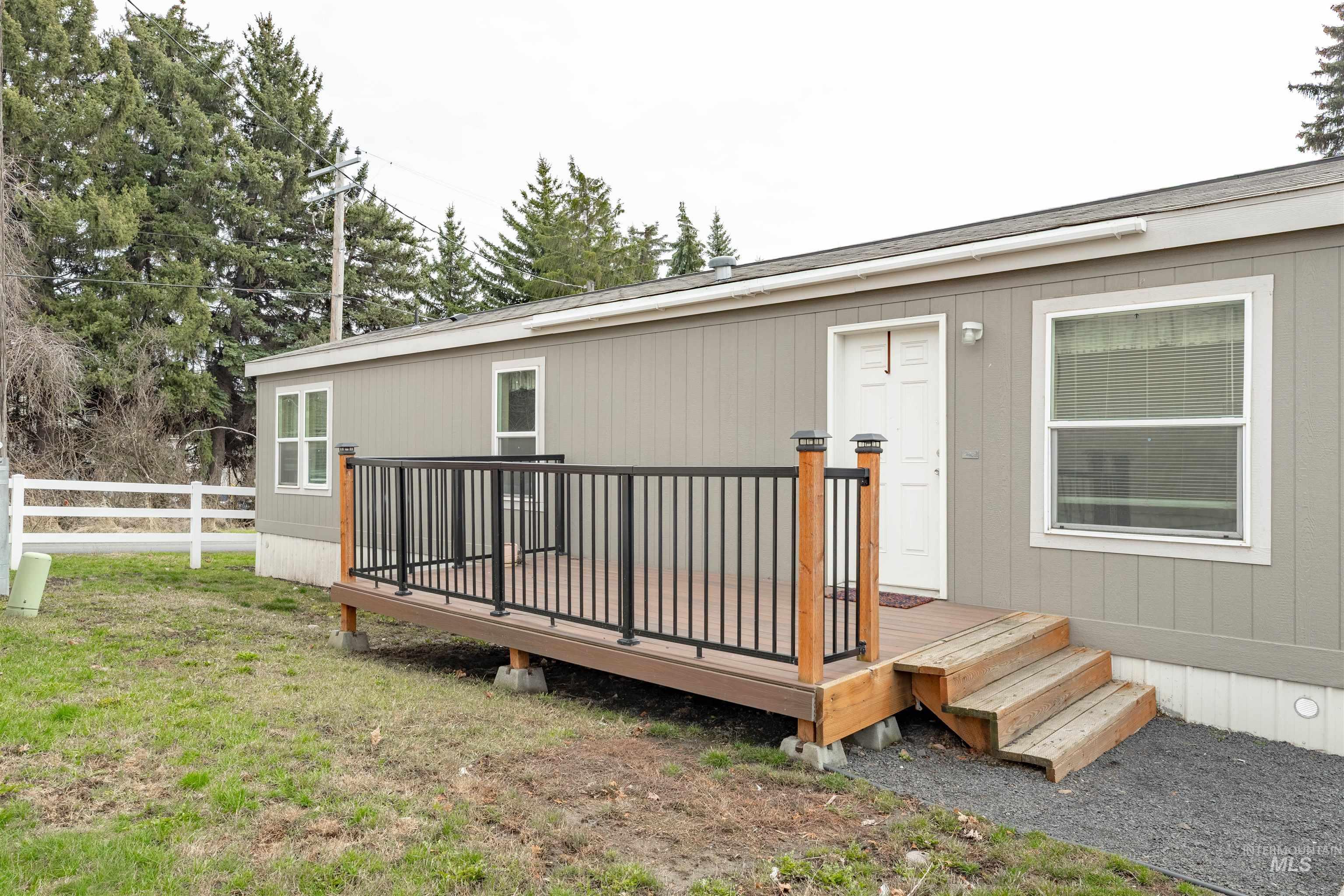 603 W Palouse River Dr. #14 Property Photo 1