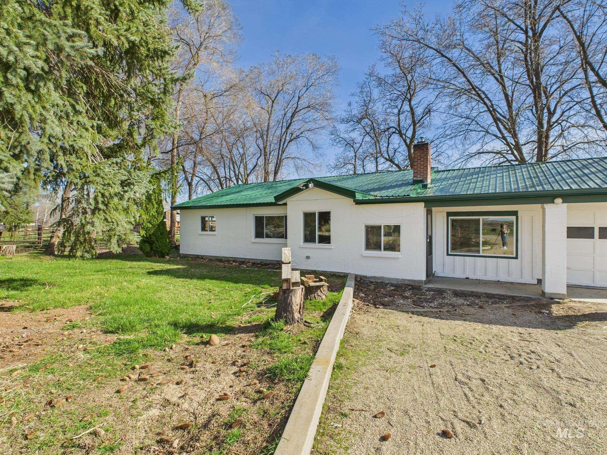 2435 Schiller Rd Property Photo 49
