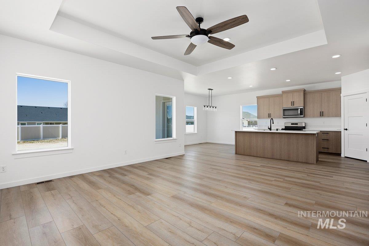 720 Irene Property Photo 4