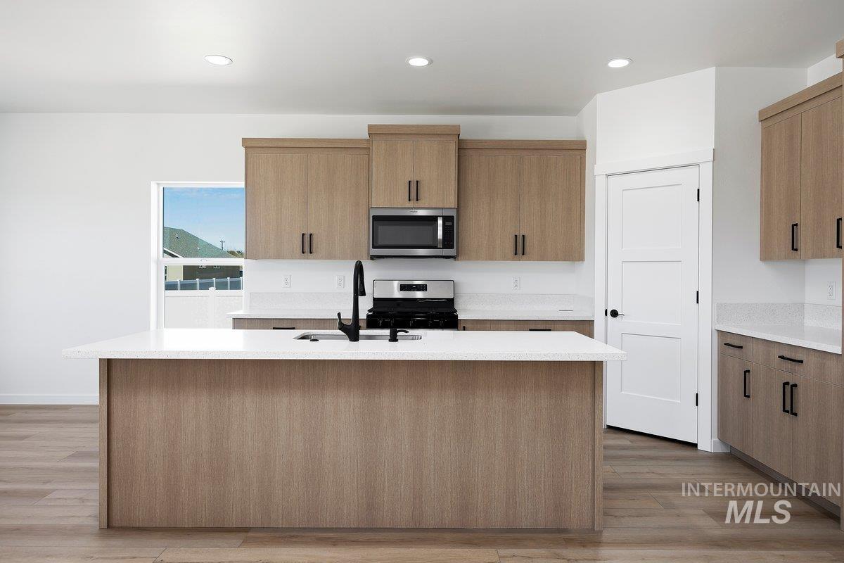 720 Irene Property Photo 7