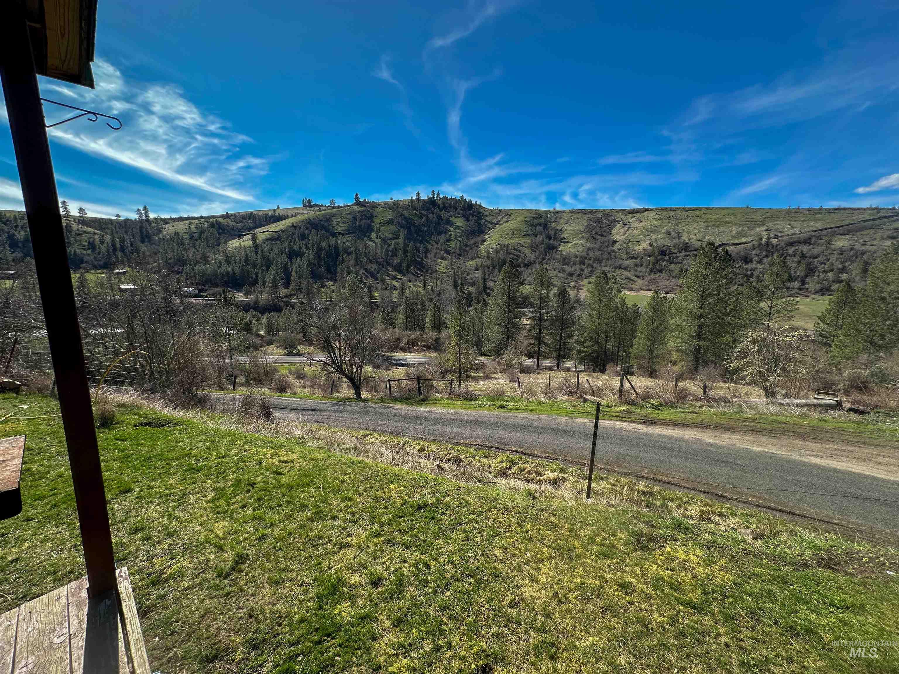 4044 Highway 13 Property Photo 5