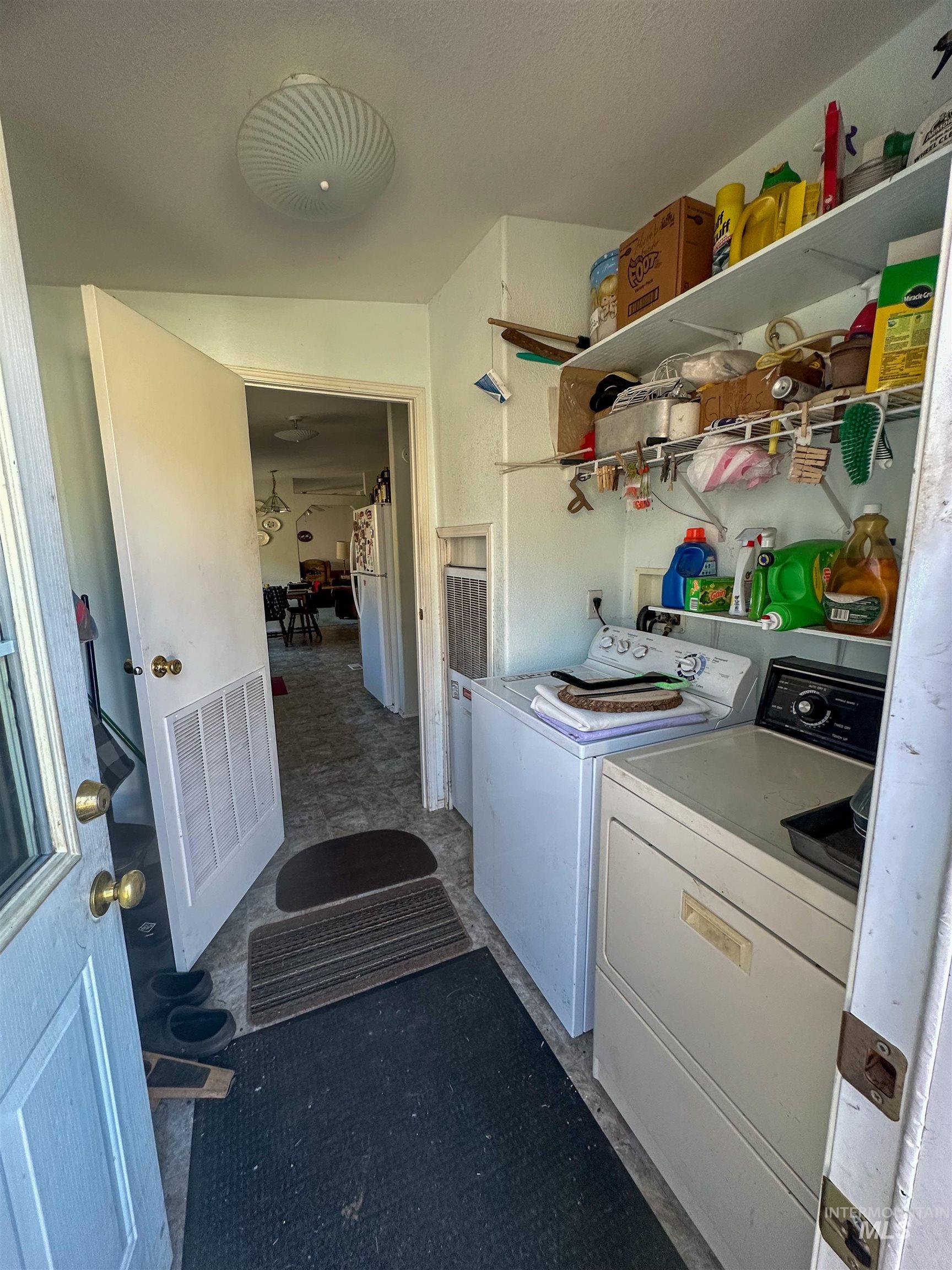4044 Highway 13 Property Photo 6