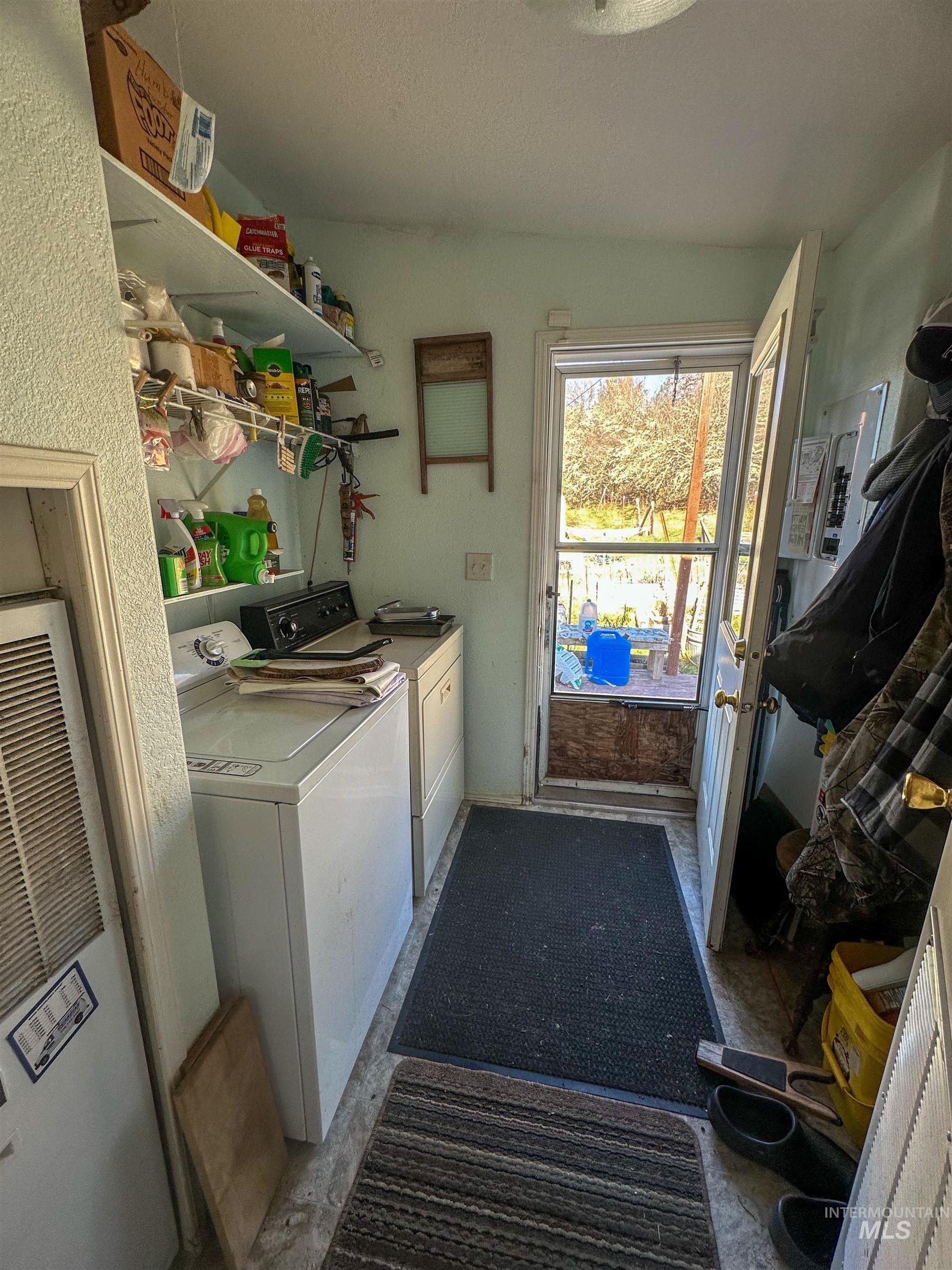 4044 Highway 13 Property Photo 7