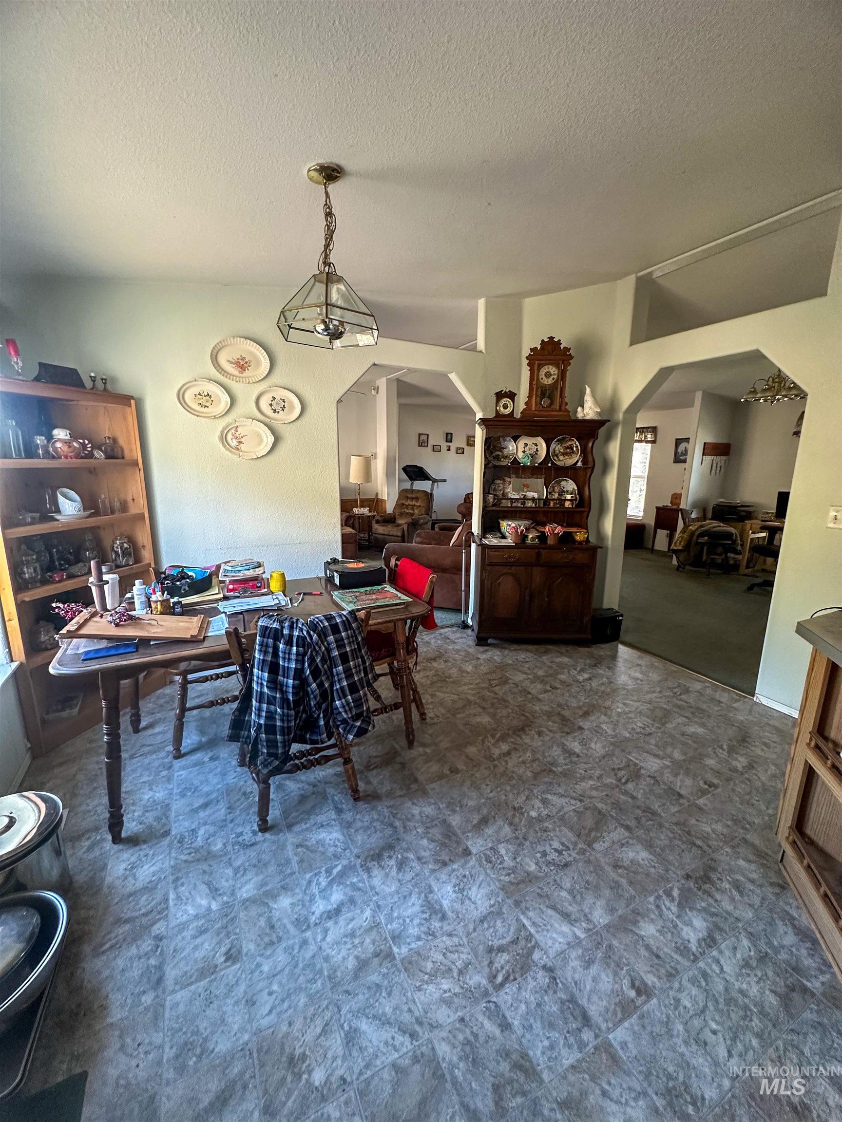 4044 Highway 13 Property Photo 9