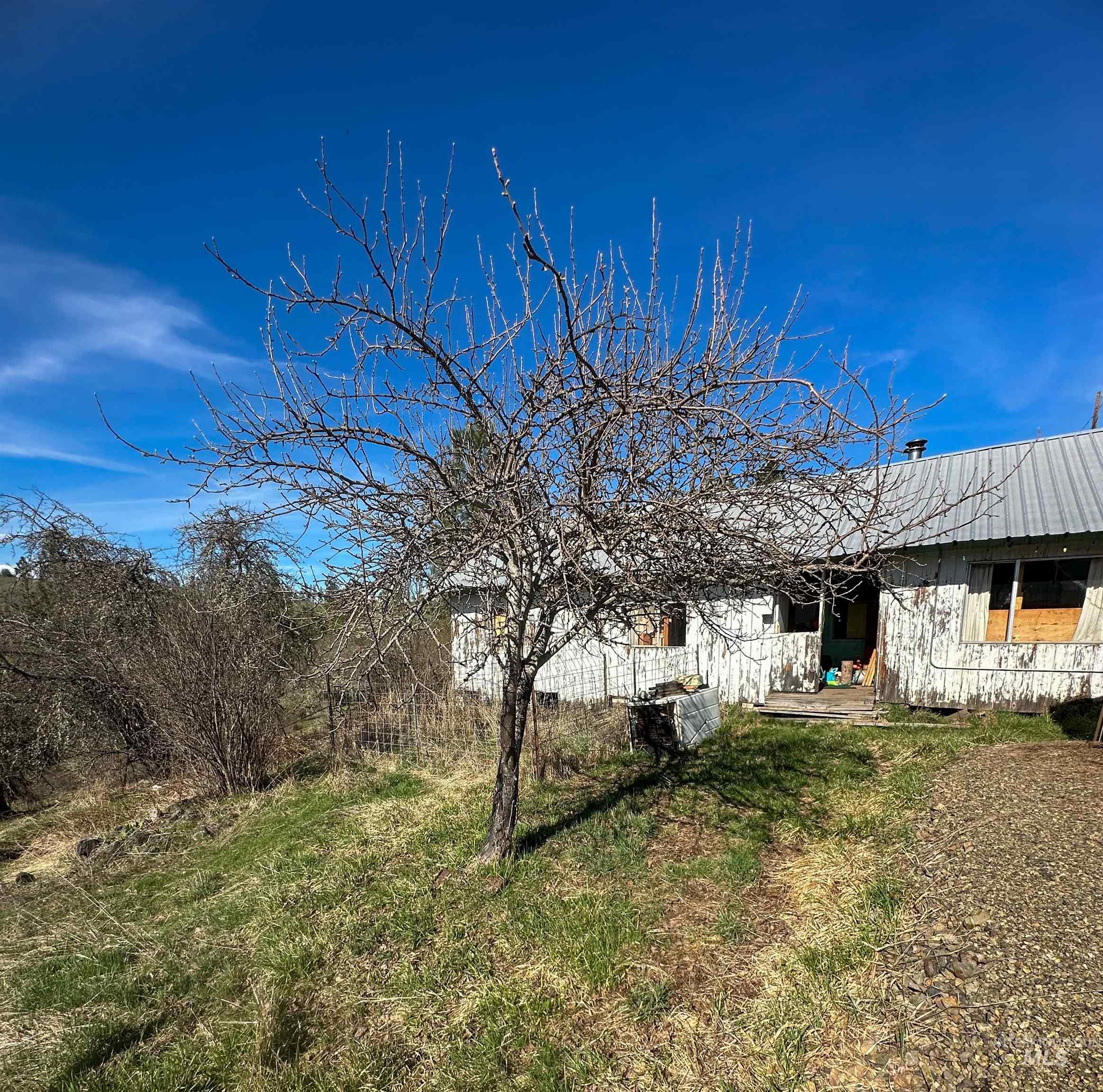 4044 Highway 13 Property Photo 37