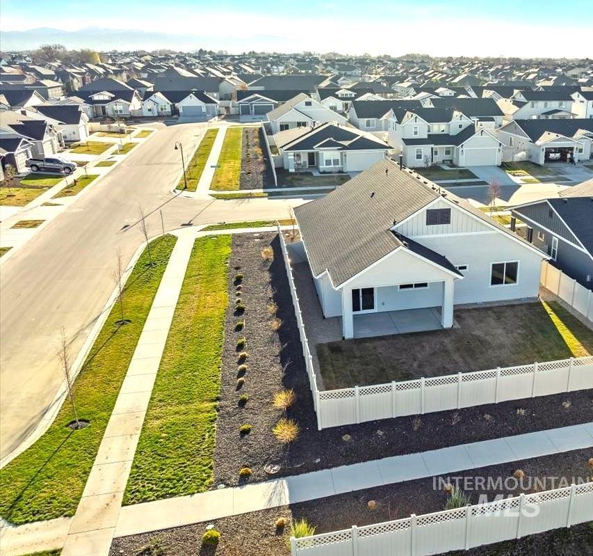 2287 N June Grass Property Photo 19