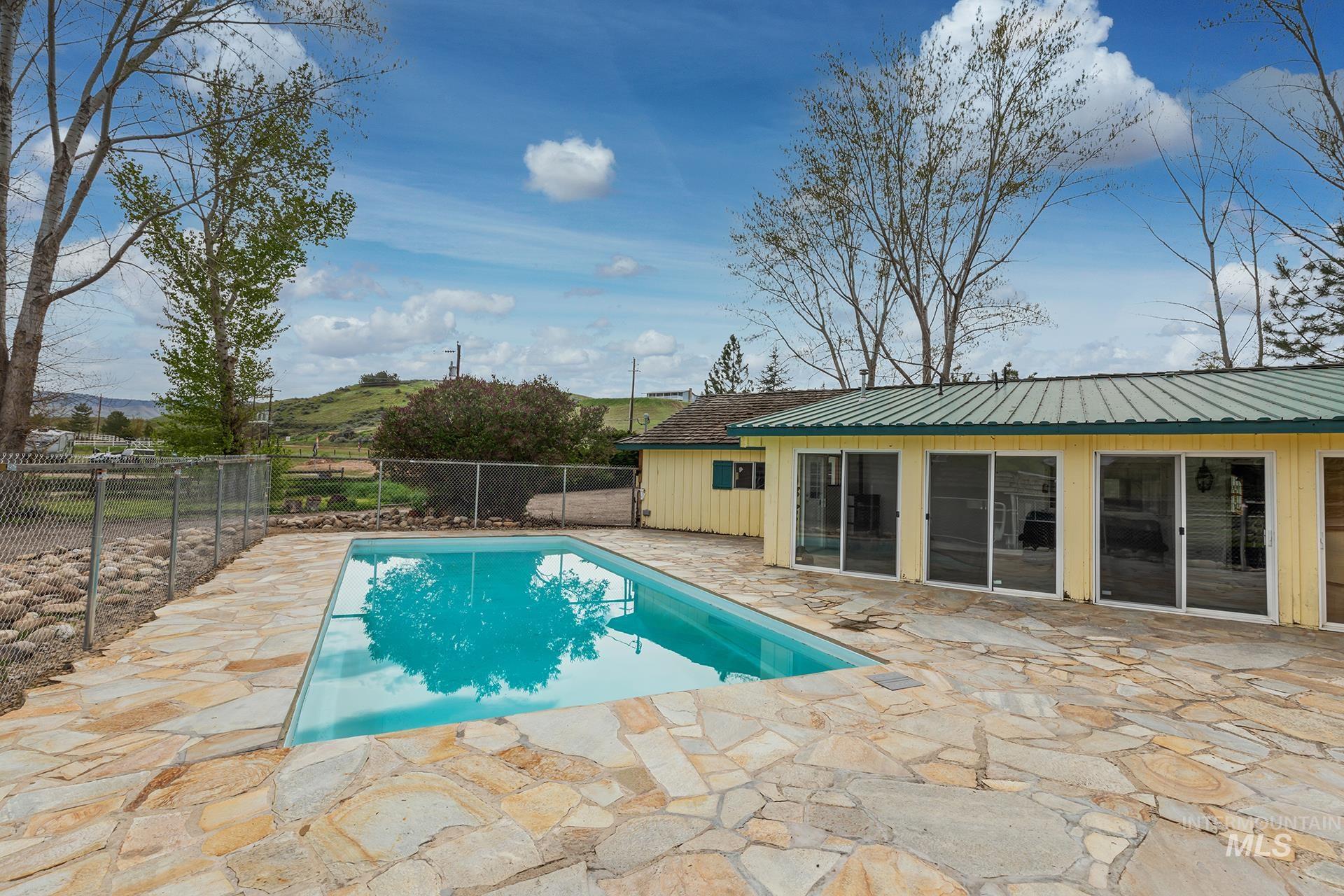 13153 Horseshoe Bend Rd Property Photo 5