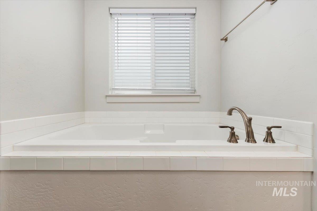 772 White Tail Dr Property Photo 25