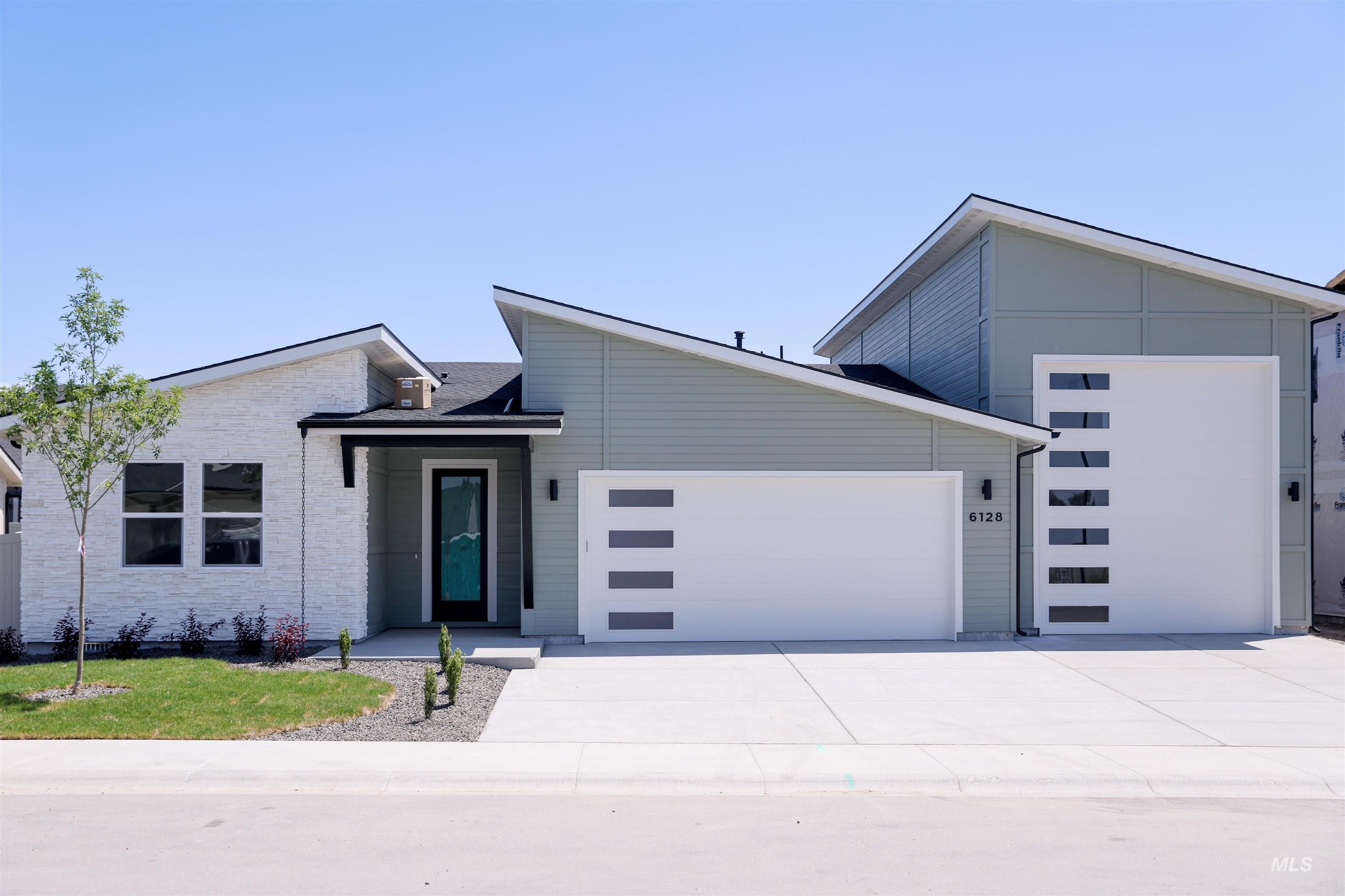 6128 S Binky Property Photo 1